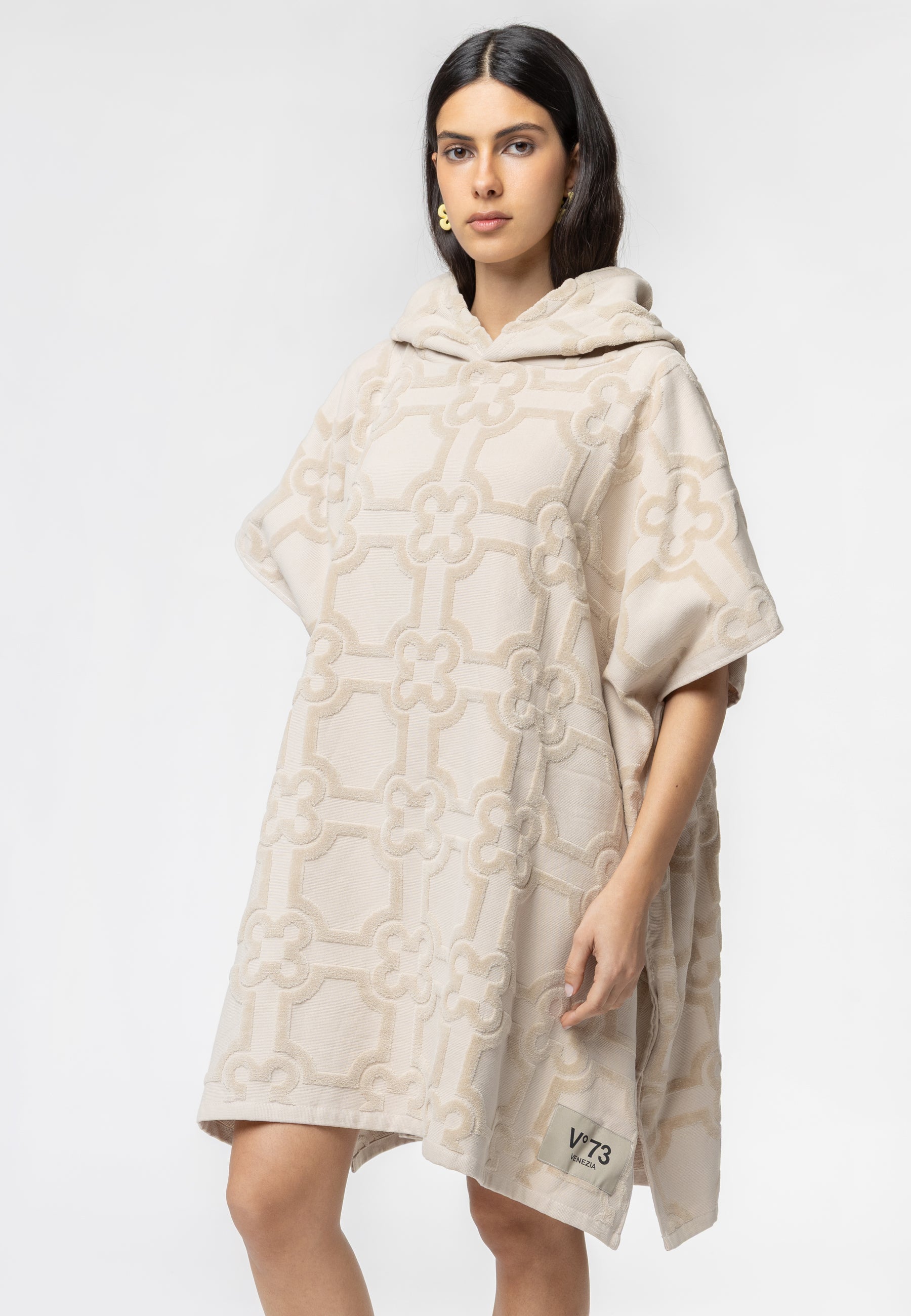 599ad3c10eb73c8347edf45ebf30f59e_OFF_WHITE_73AC8W206_18_328