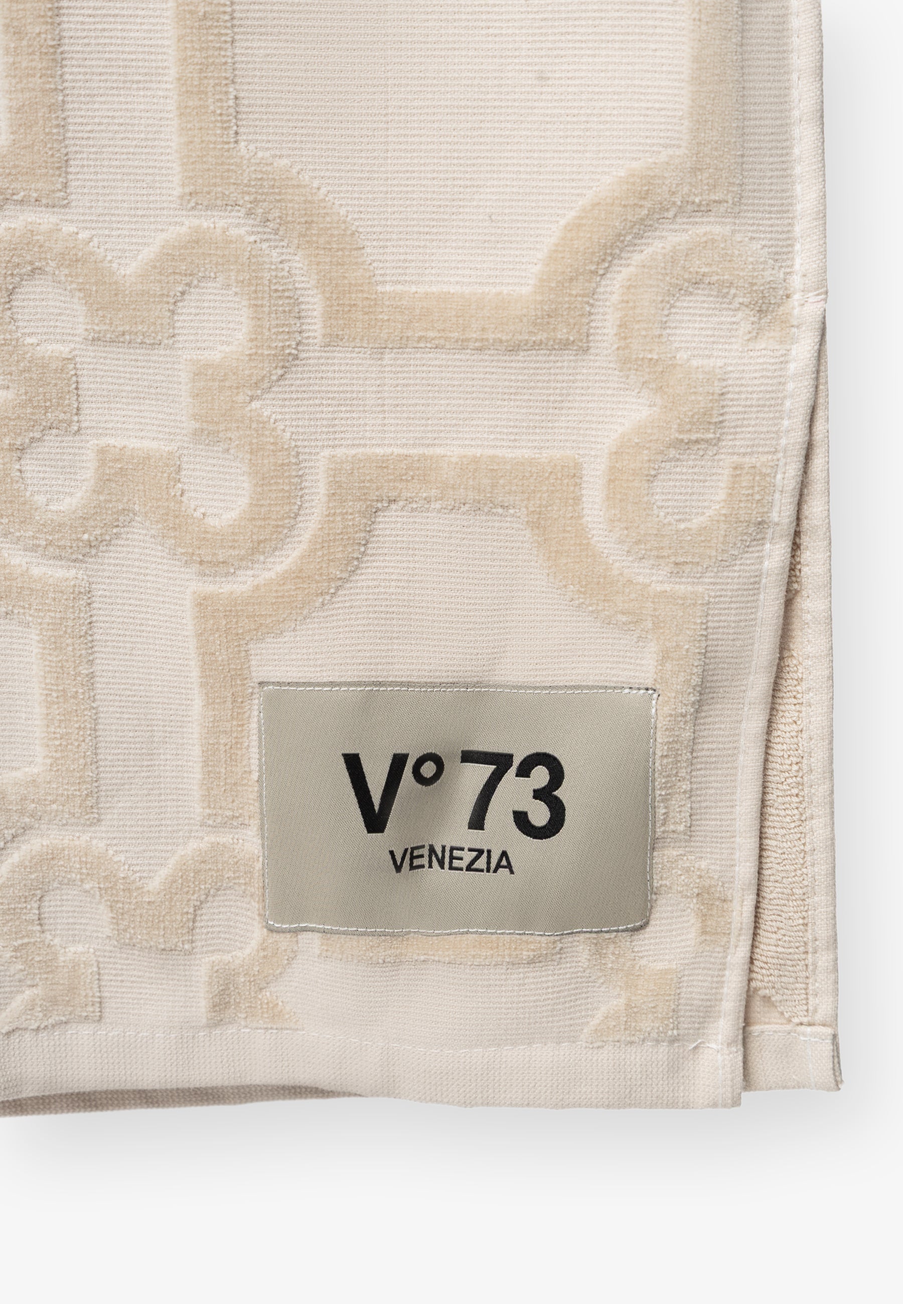 599ad3c10eb73c8347edf45ebf30f59e_OFF_WHITE_73AC8W206_20_328