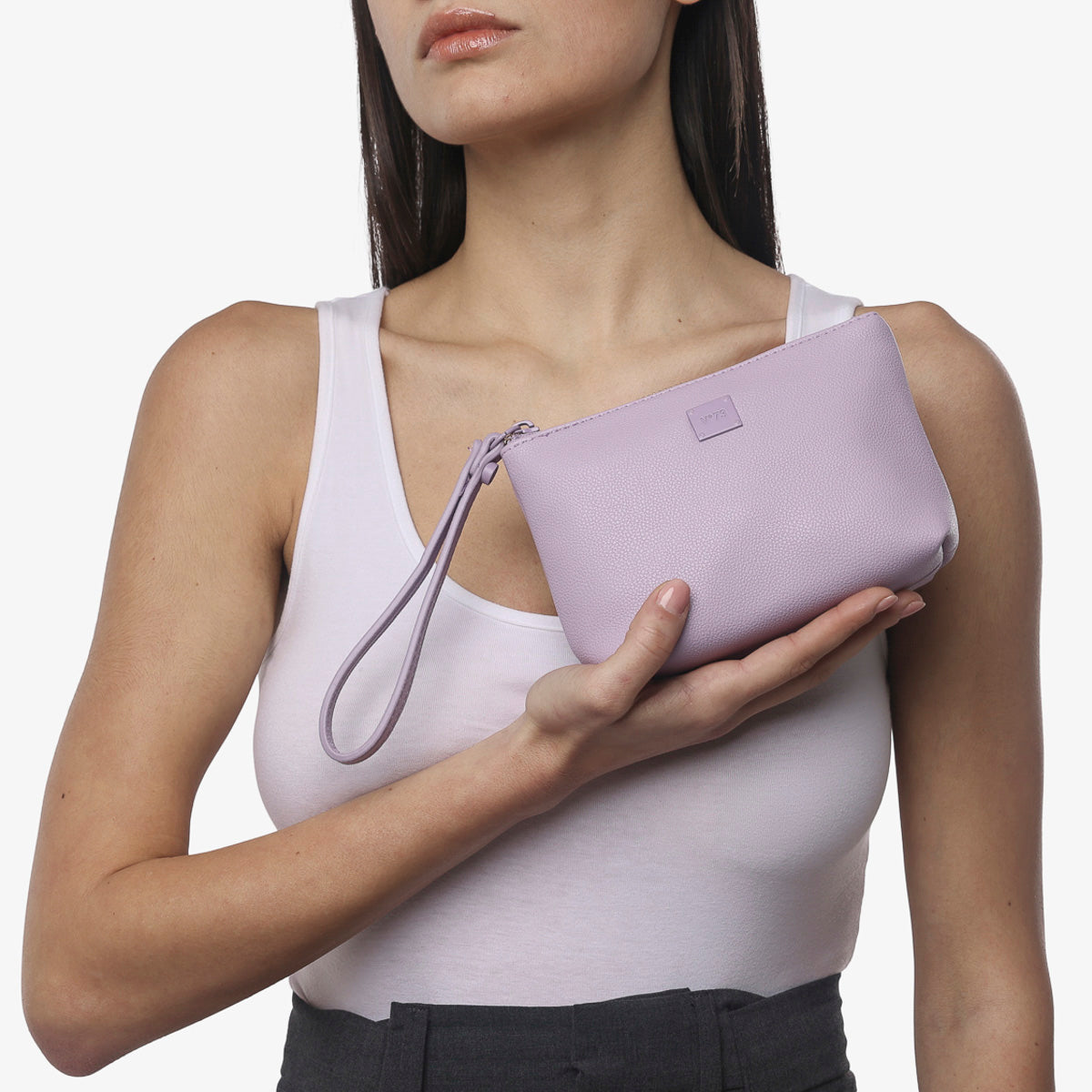 3875c35fd27050edff3990dfc7be074a_VIOLA_73BE6AX414_38_085