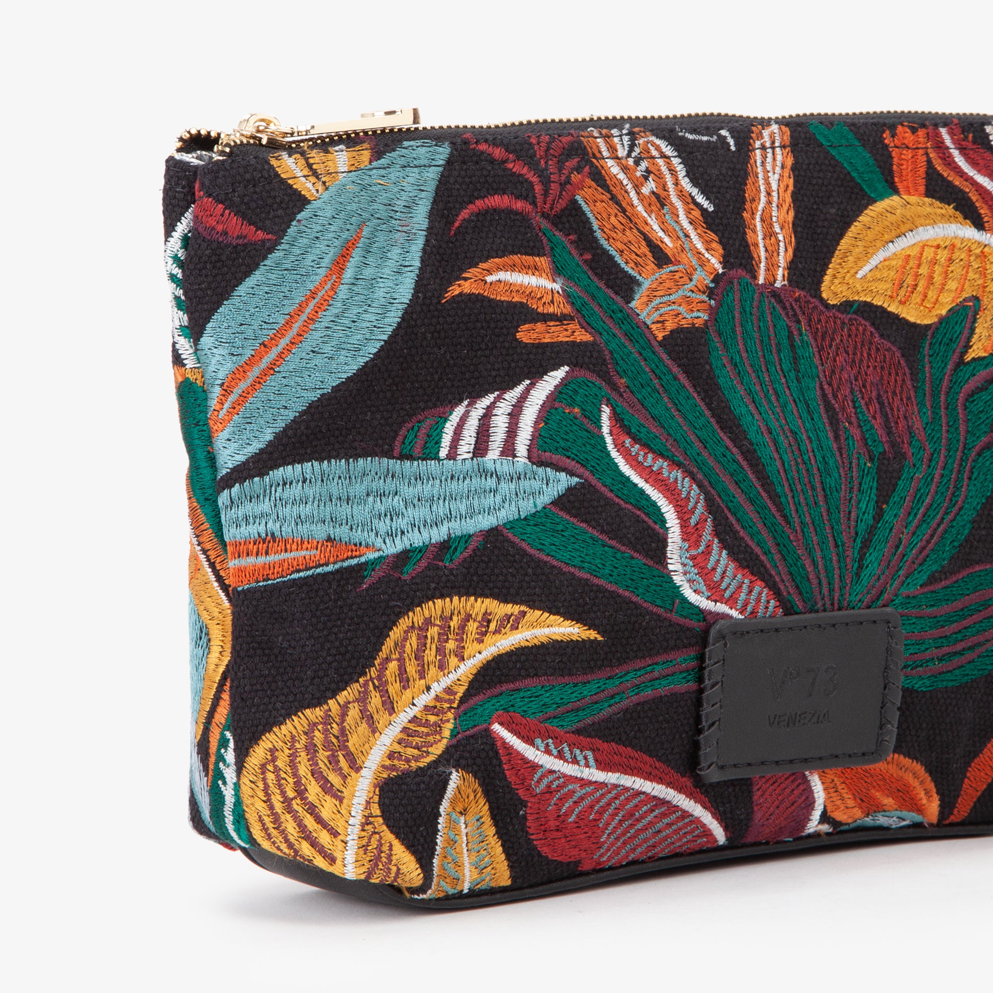 f64995525916e1291ea37f9b68a60166_NERO_73BE8ZM558_10_395