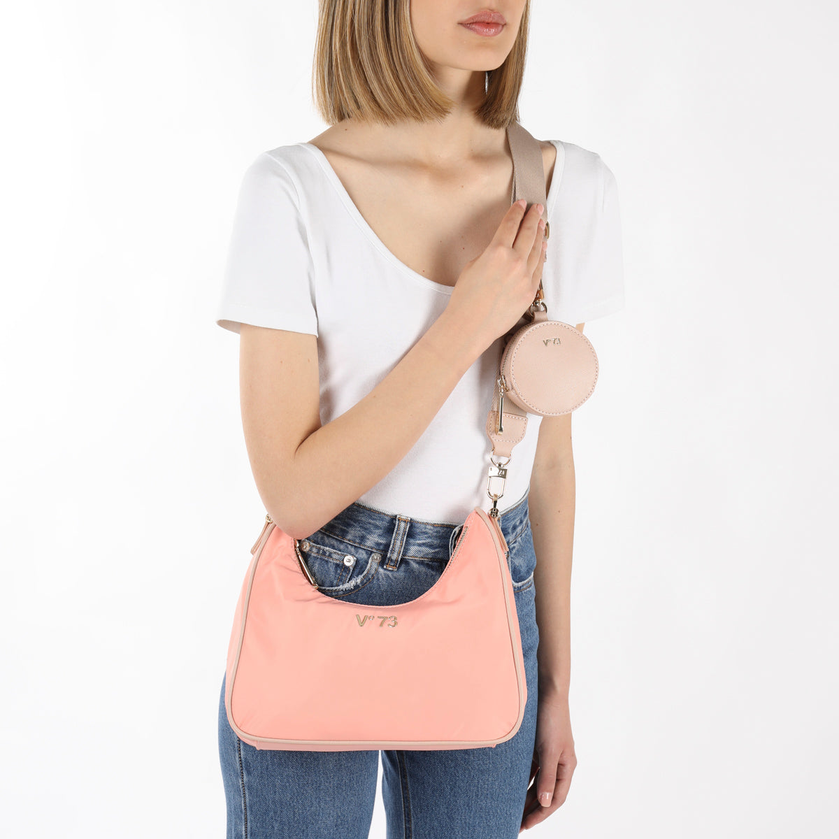 ad0579834f8a91ee757c410bc0bf677d_ROSA_73BS5YU02_13_026