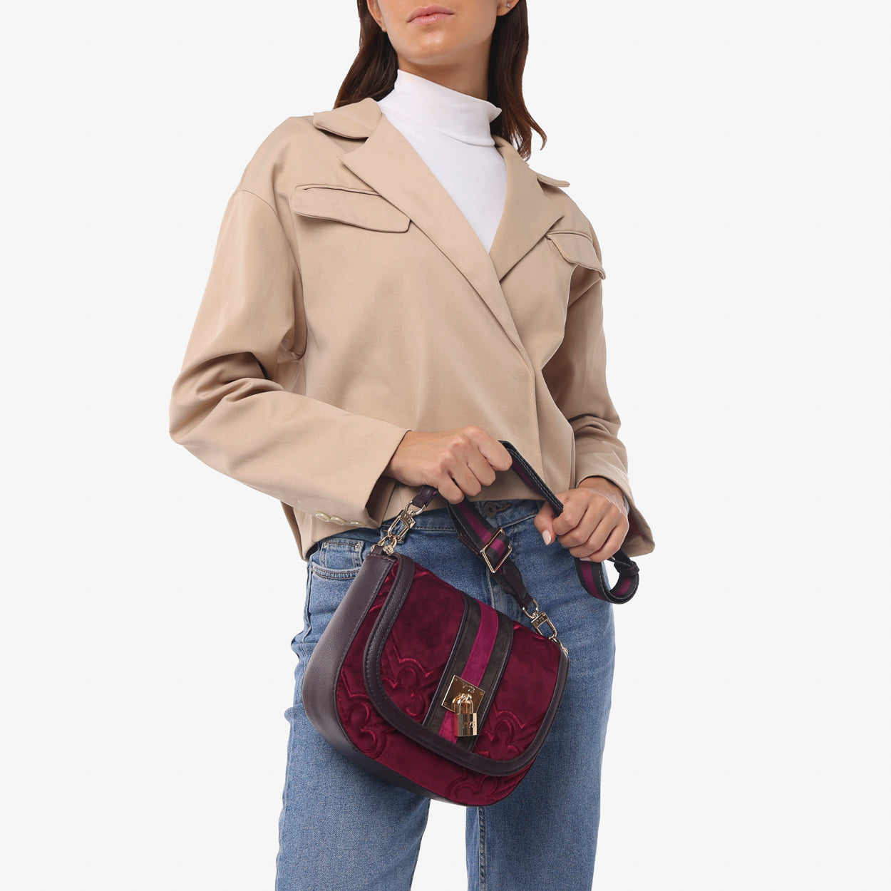 3875c35fd27050edff3990dfc7be074a_VIOLA_73BS7D004_24_R03