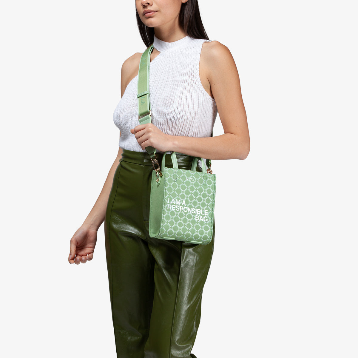c57b8e9ffb37b1384e9299cd12886fdb_VERDE_73BS7Q903_22_G44