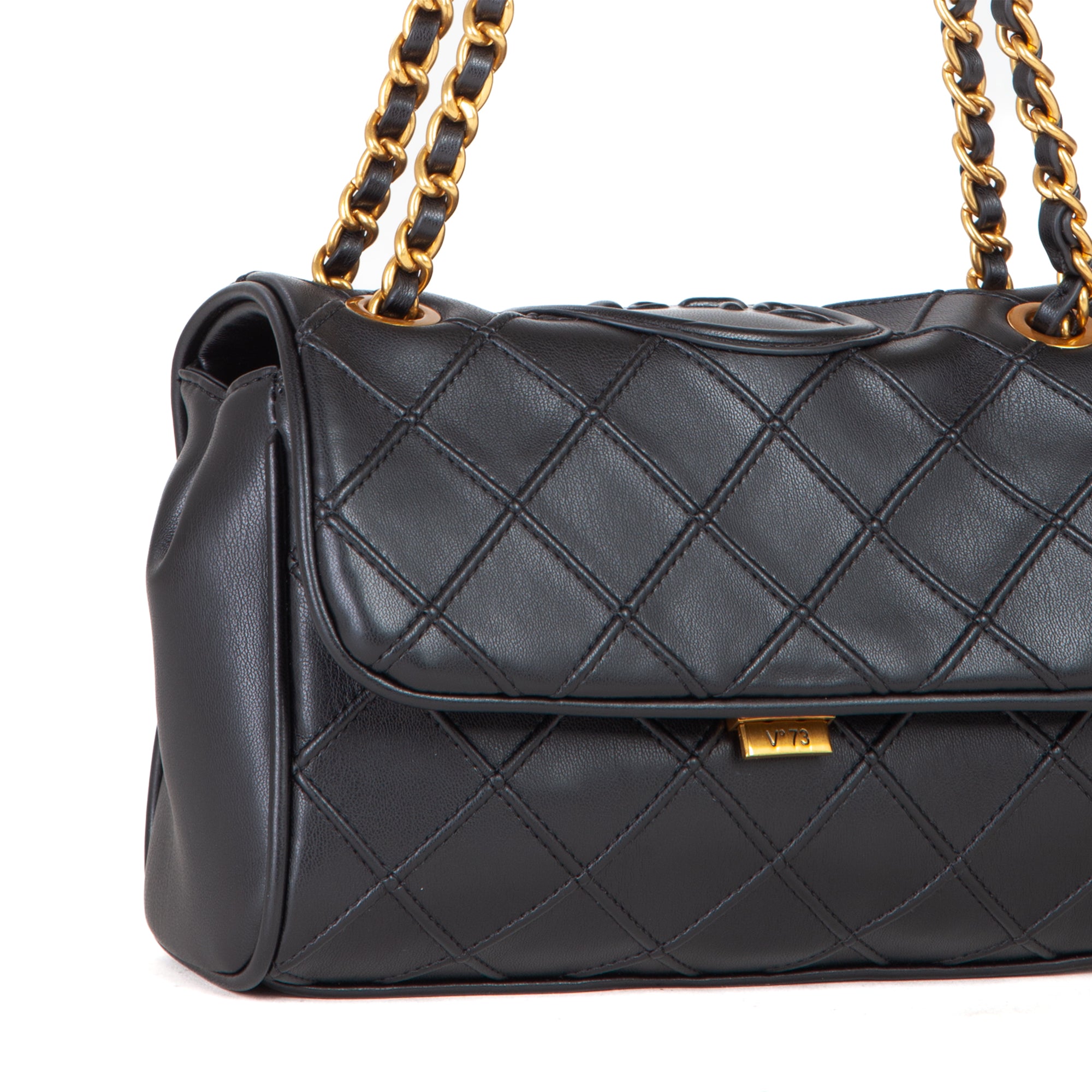 f64995525916e1291ea37f9b68a60166_NERO_73BS8BS04_18_001