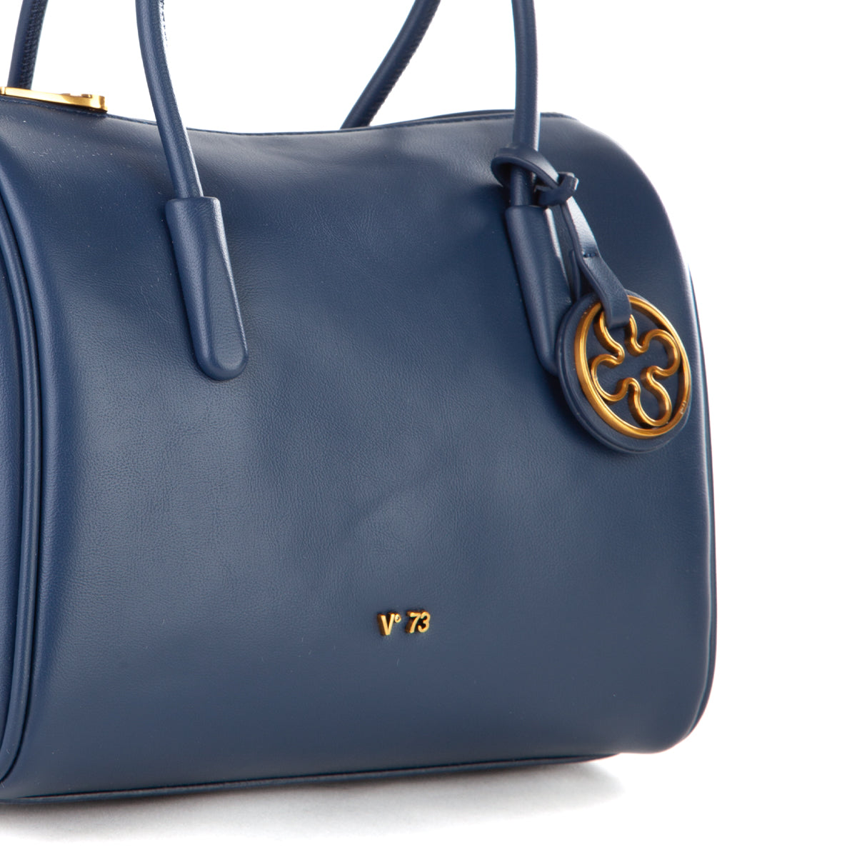 8614c9477a5d86f42a1da6b19d625392_BLU_73BS8C405_25_002