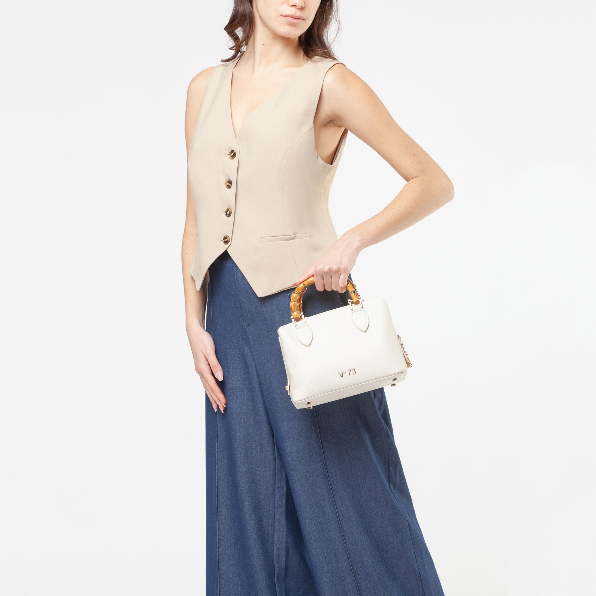 599ad3c10eb73c8347edf45ebf30f59e_OFF_WHITE_73BS8VT02_33_328