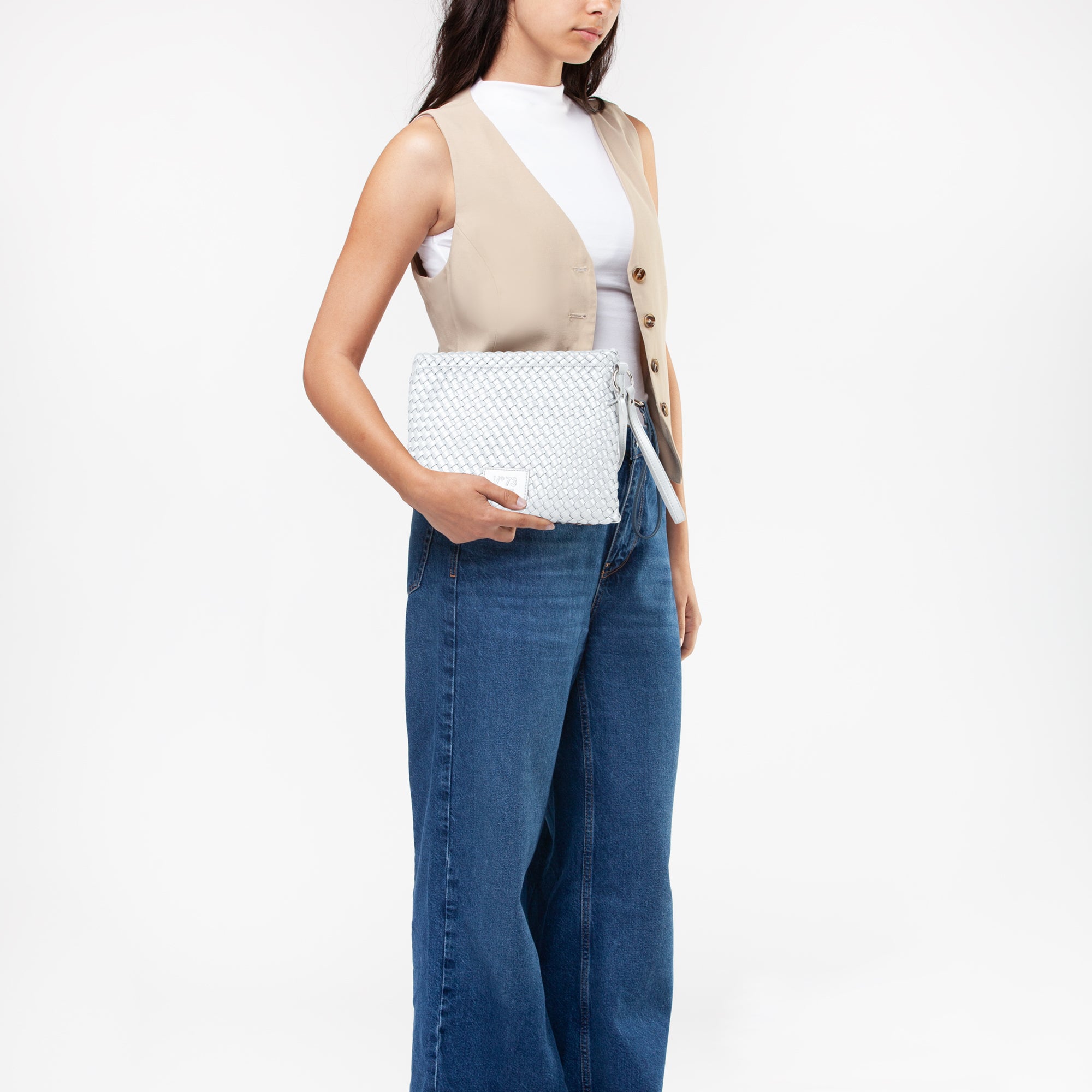 a8bff3e55b6e4622f33043f2069368b6_ARGENTO_73BS8VU05_17_040