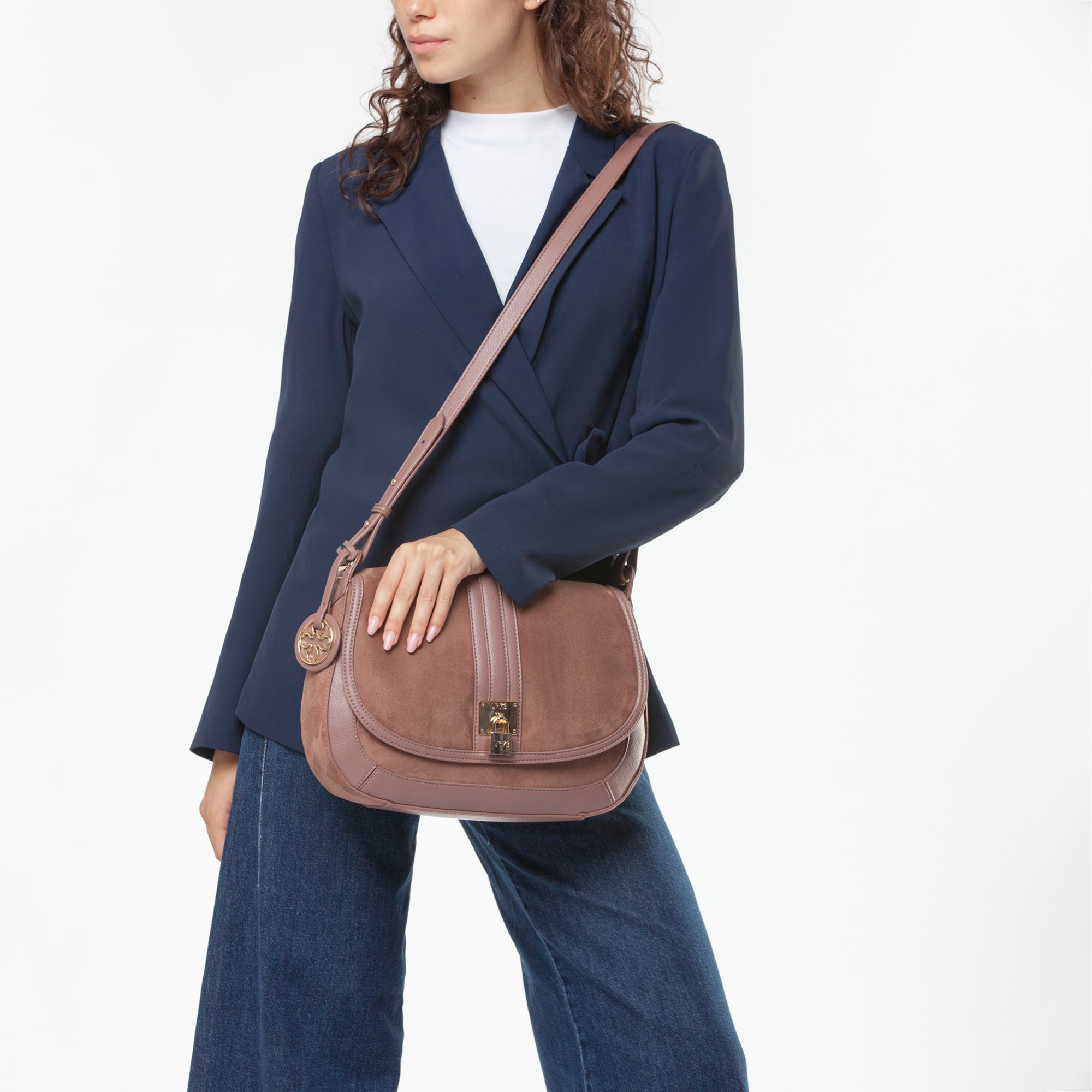 ad0579834f8a91ee757c410bc0bf677d_ROSA_73BS9AR01_7_C63