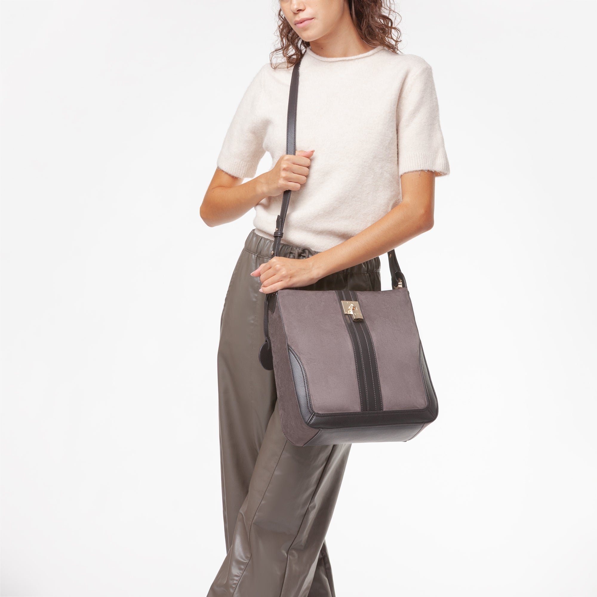 de434981d07bb8eaae1c8092e64b93fe_GRIGIO_73BS9AR06_4_367