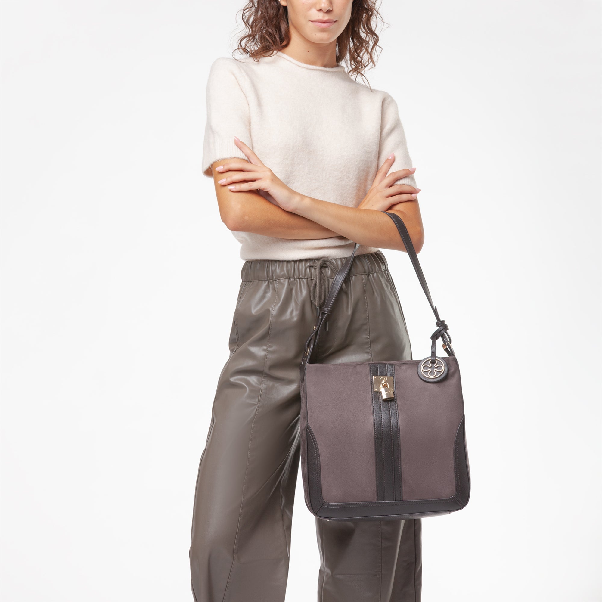 de434981d07bb8eaae1c8092e64b93fe_GRIGIO_73BS9AR06_7_367