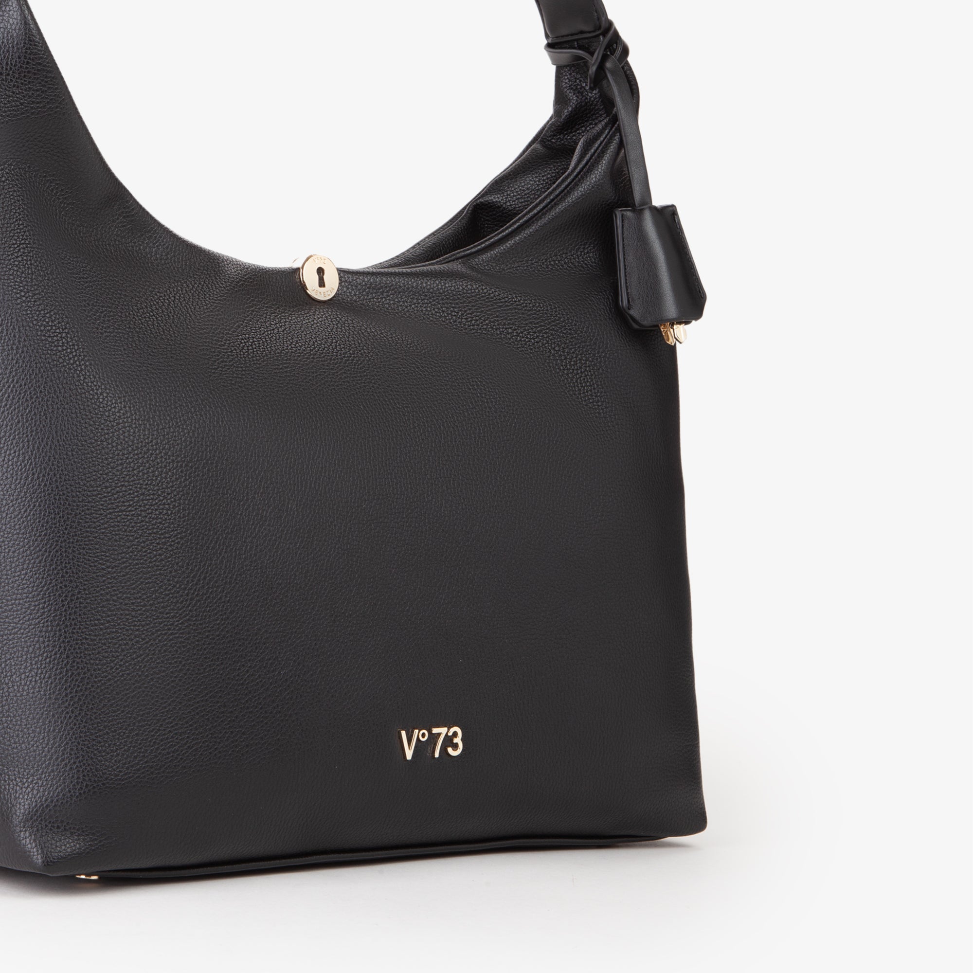 f64995525916e1291ea37f9b68a60166_NERO_73BS9D105_11_001