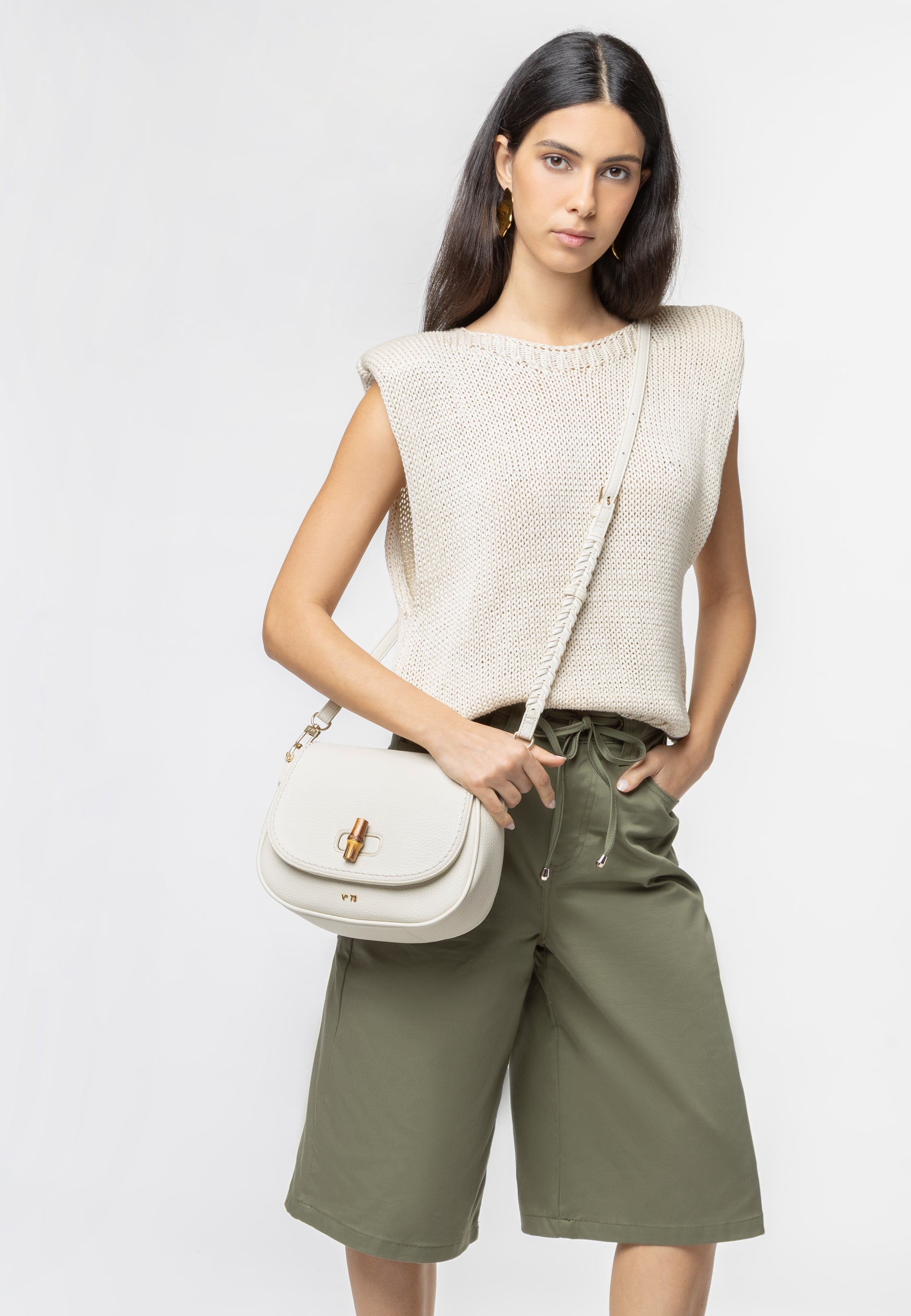 599ad3c10eb73c8347edf45ebf30f59e_OFF_WHITE_73BS9M607_4_328