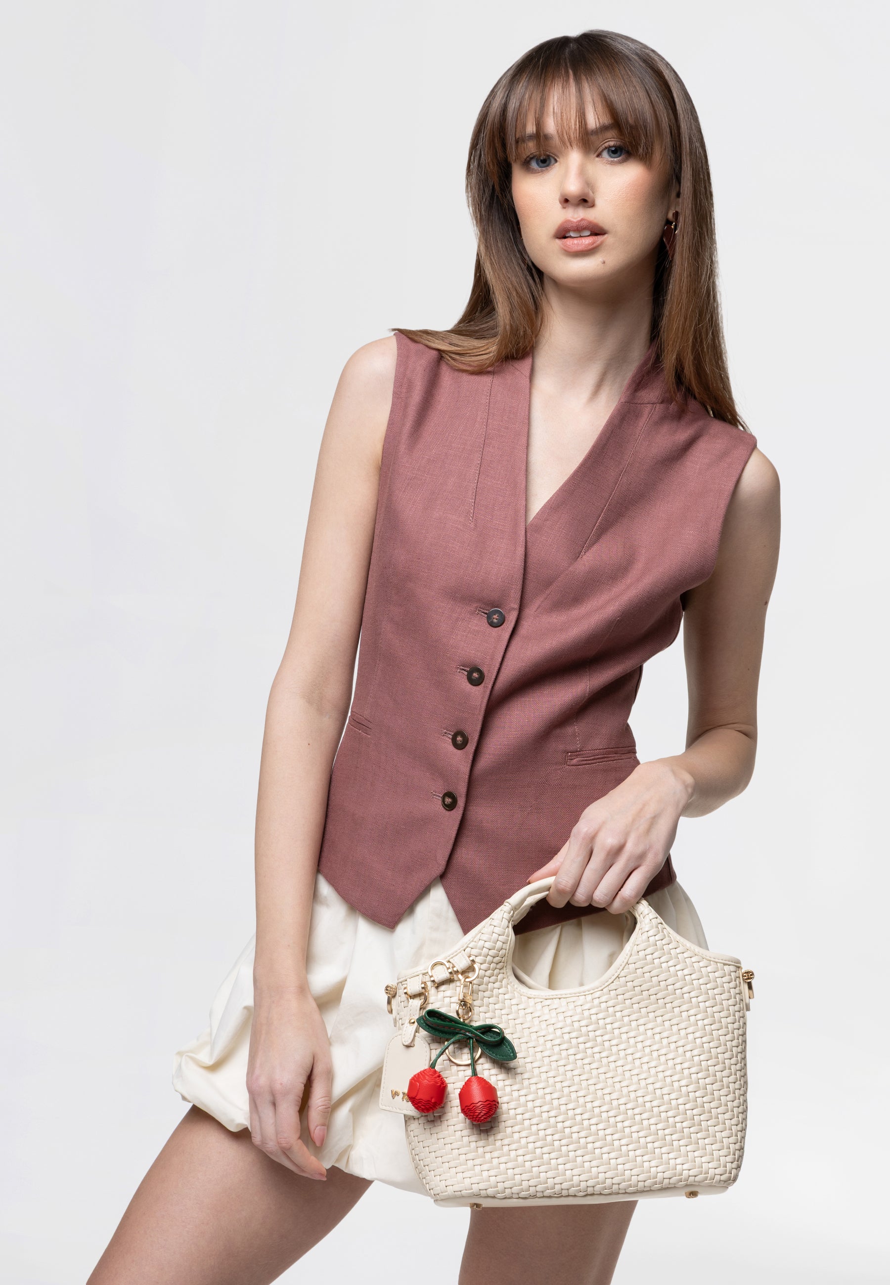 599ad3c10eb73c8347edf45ebf30f59e_OFF_WHITE_73BS9O602_28_328