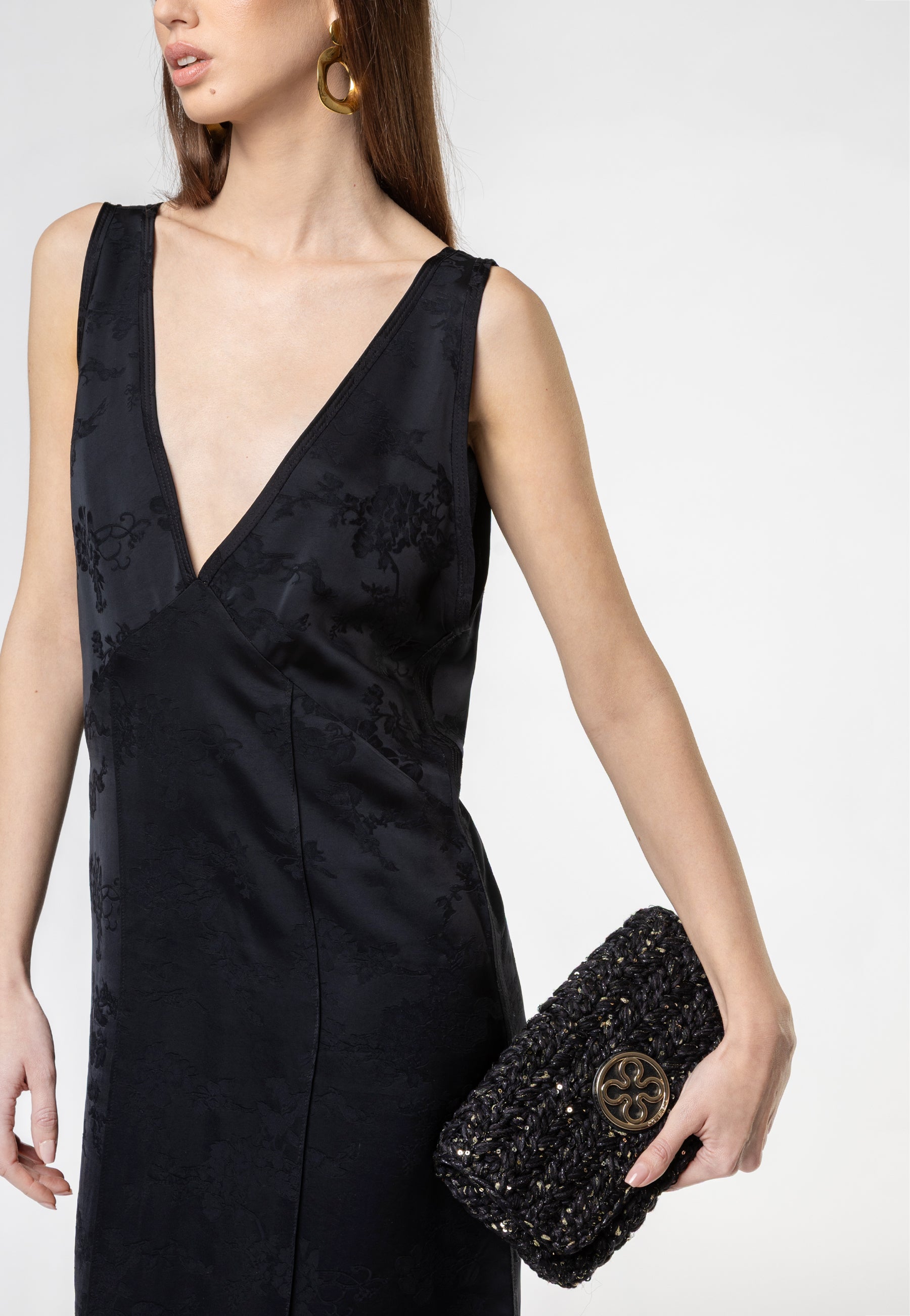 f64995525916e1291ea37f9b68a60166_NERO_73BS9UU01_10_001