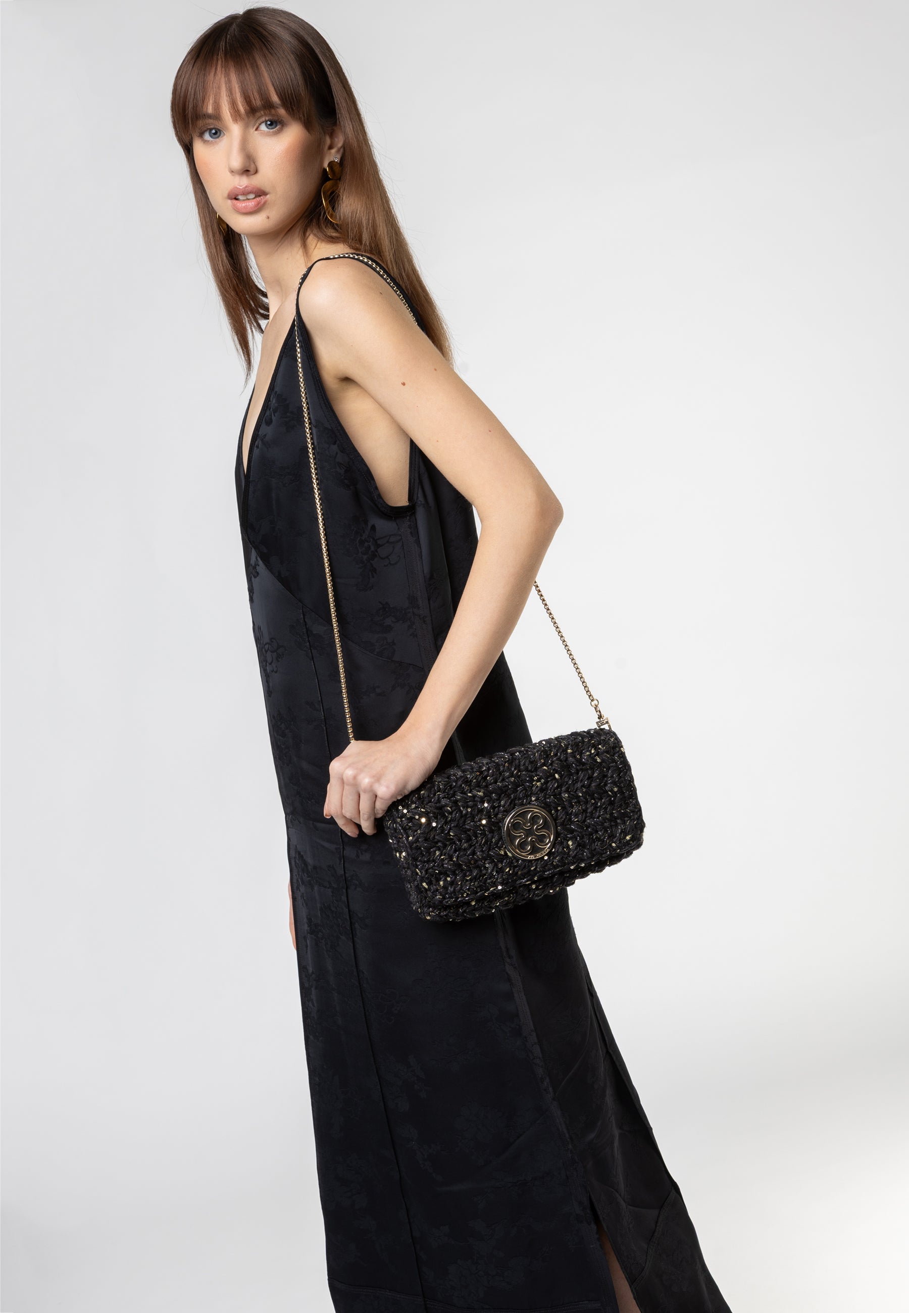 f64995525916e1291ea37f9b68a60166_NERO_73BS9UU01_12_001