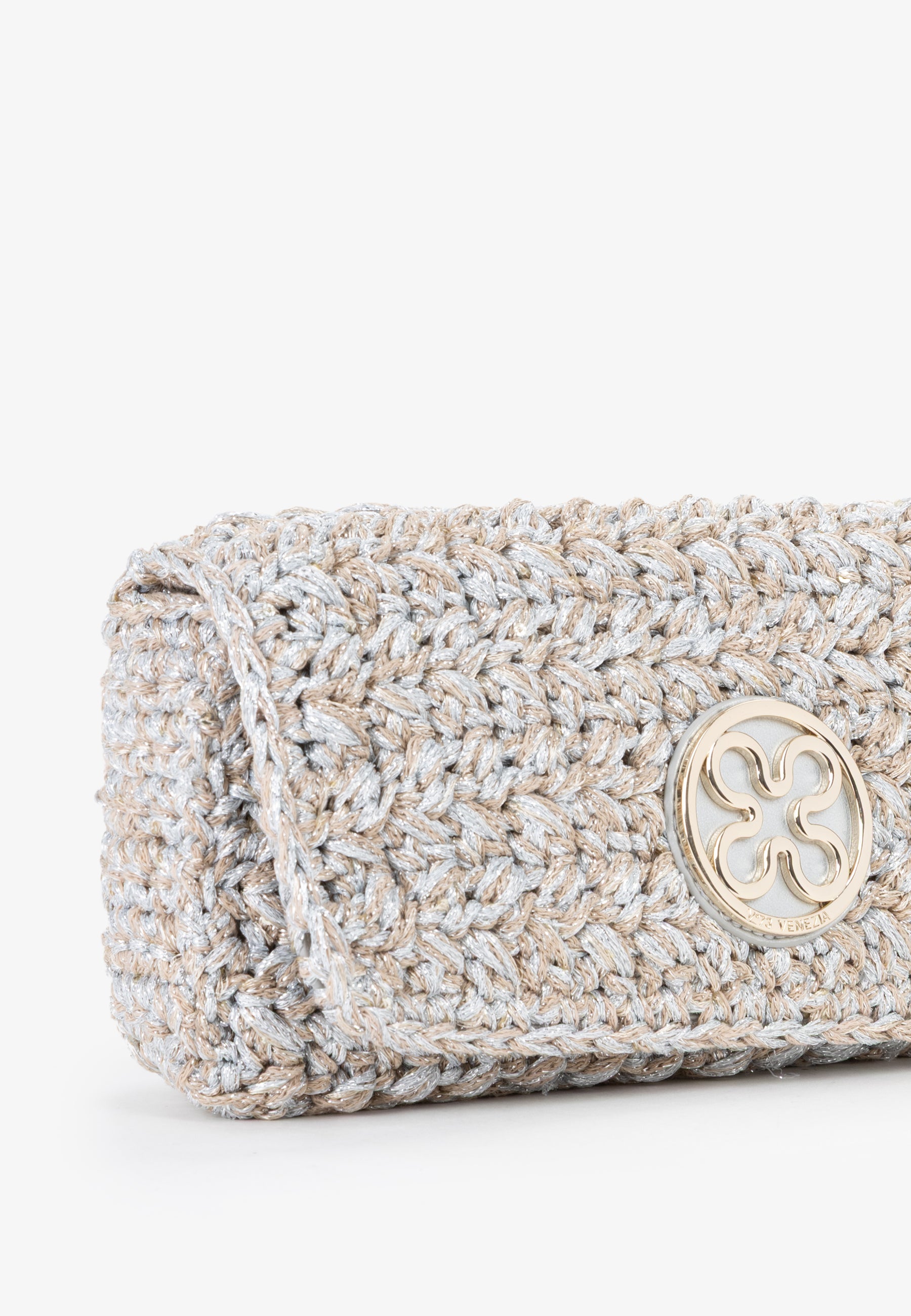 a8bff3e55b6e4622f33043f2069368b6_ARGENTO_73BS9UU01_24_040