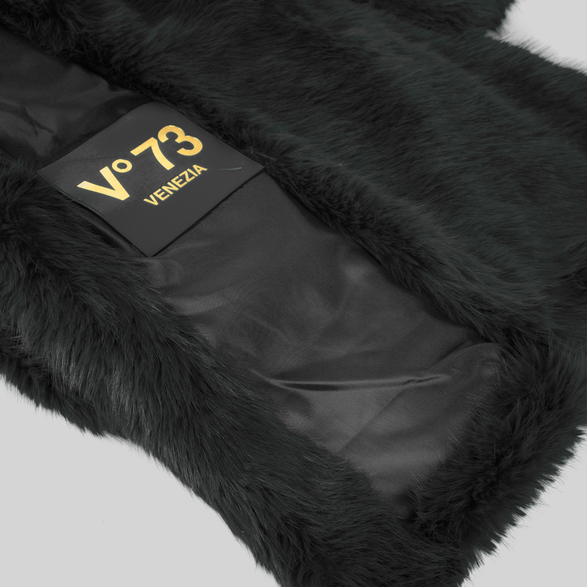 f64995525916e1291ea37f9b68a60166_NERO_73C18BM05_63_001