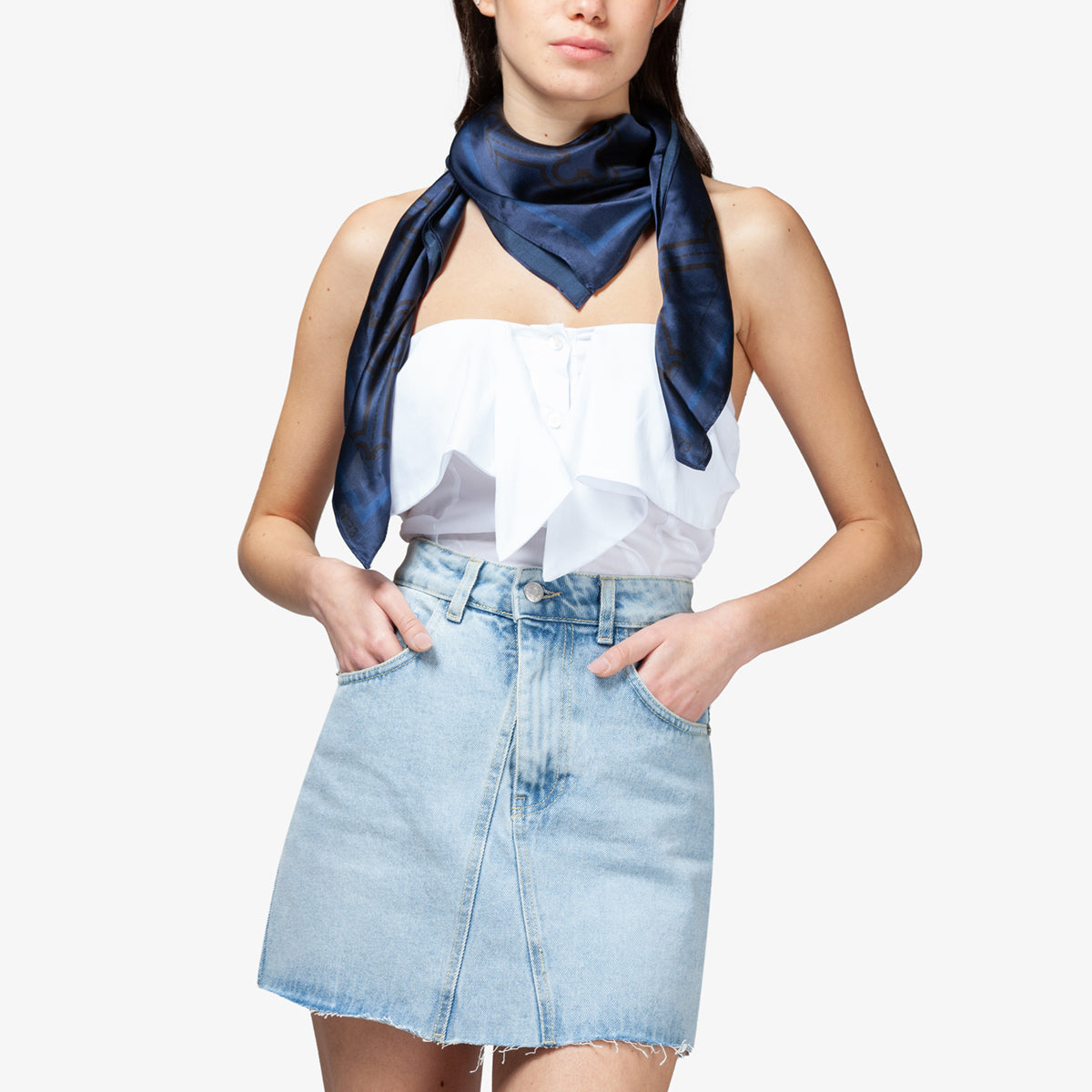 8614c9477a5d86f42a1da6b19d625392_BLU_73FD7D061_40_Z28