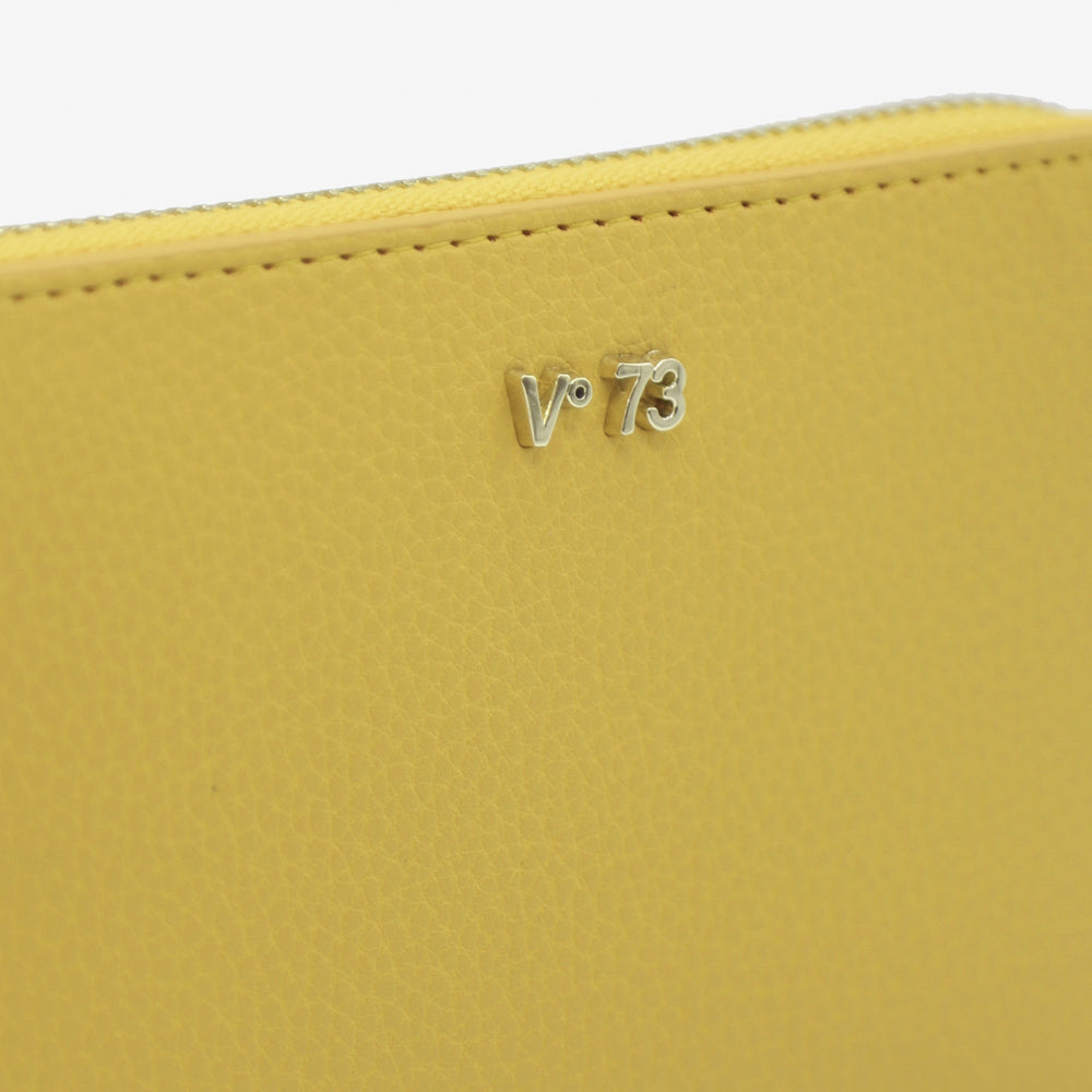 0be94228a5f7d85bfe4ef3130f7c9eb8_GIALLO_73PS5D1214_23_033