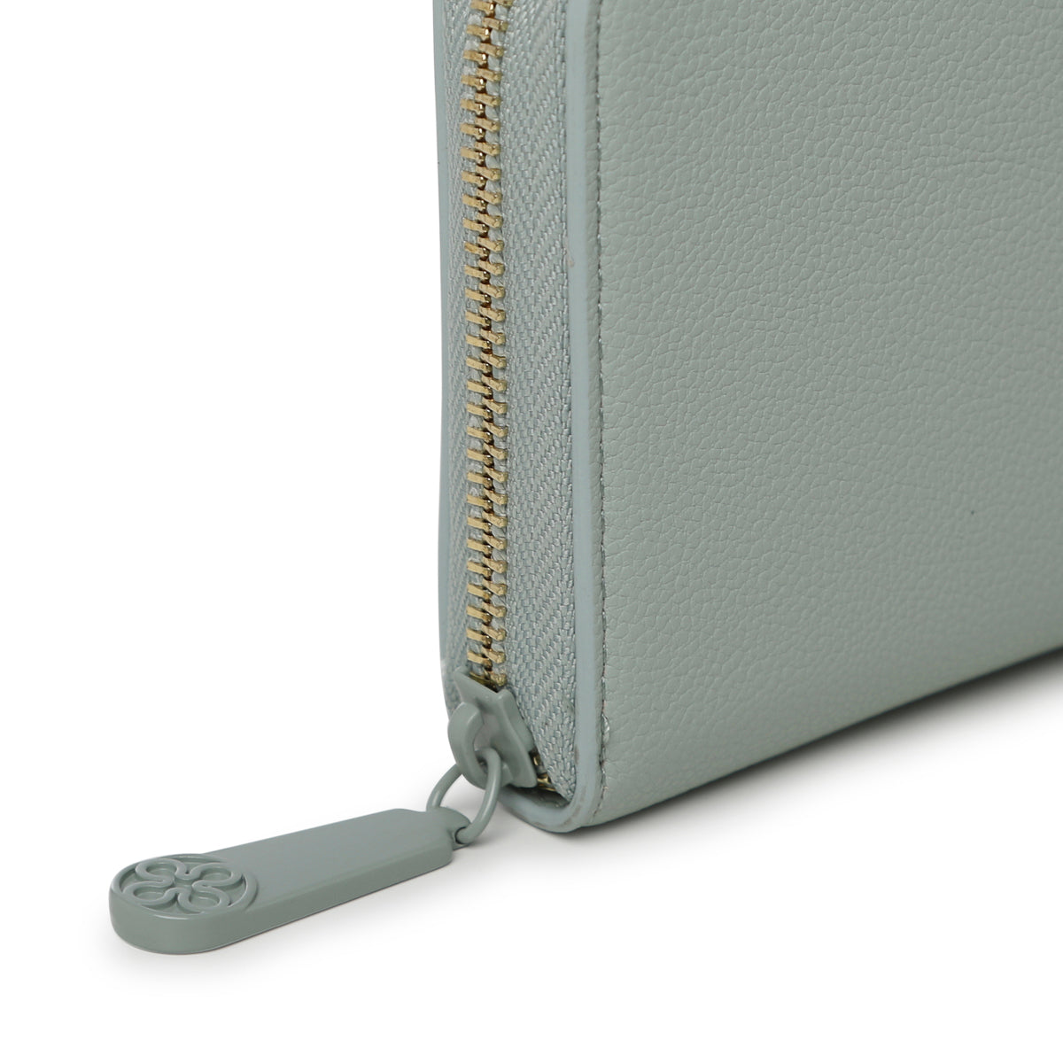 bd97fc3cf1626c7e43d45f1cceb49ebf_ALOE_73PS6AX214_31_U73