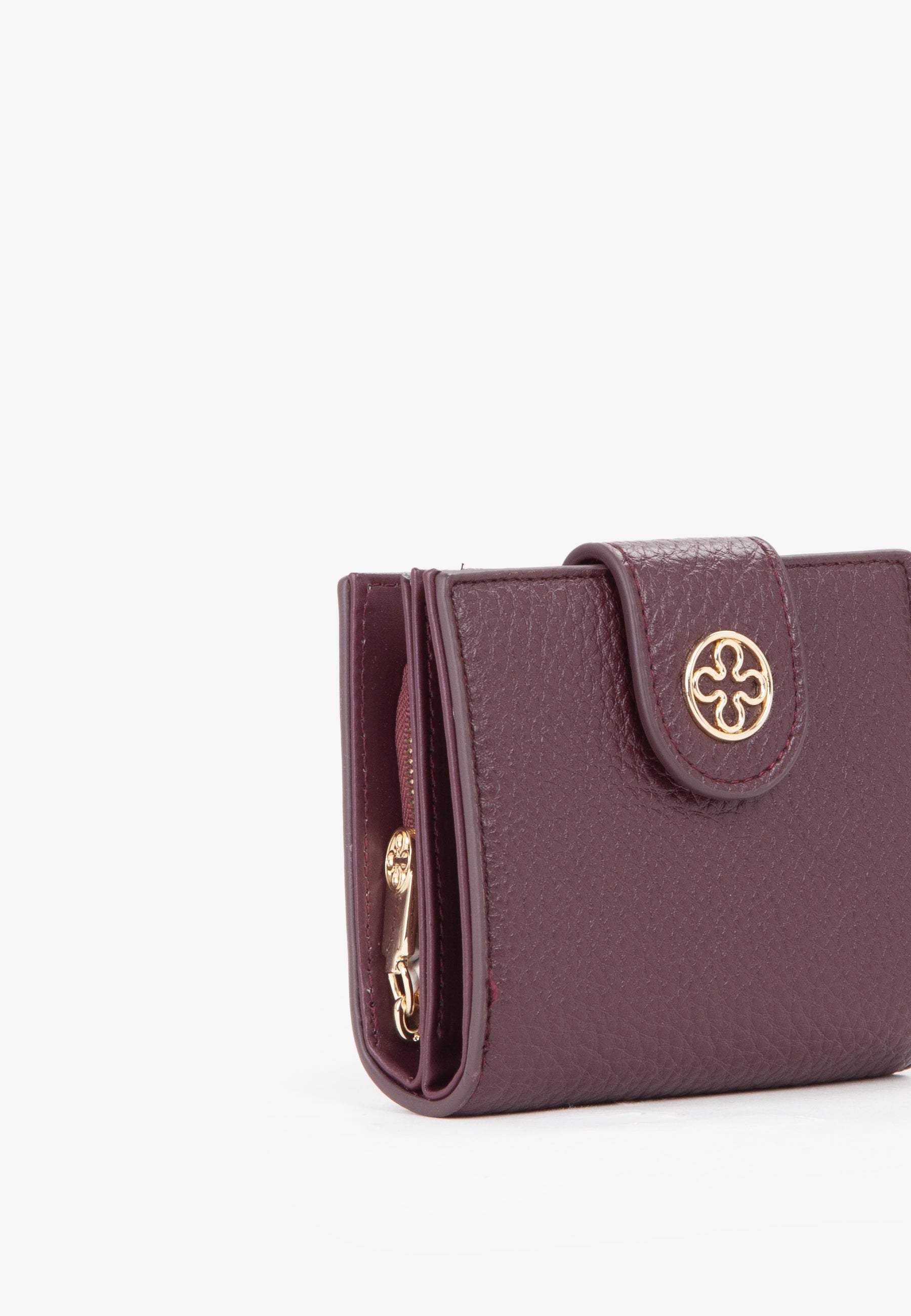 ab5cdebef46bab927308b2a228d5e34b_BORDEAUX_73PS9ER215_36_069