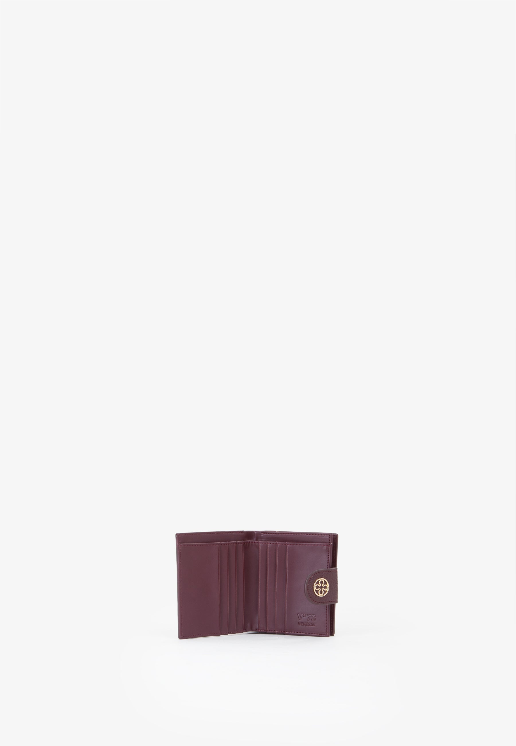 ab5cdebef46bab927308b2a228d5e34b_BORDEAUX_73PS9ER215_38_069
