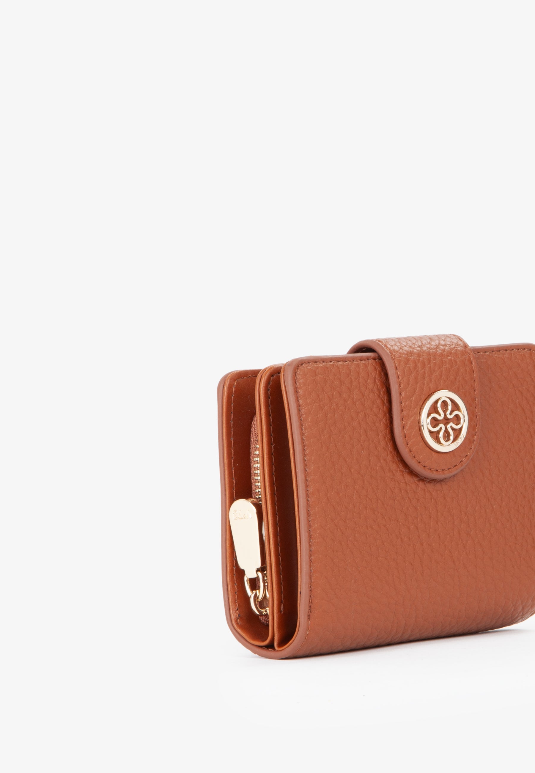 c51ed19e688600e85aa6264308708592_CUOIO_73PS9ER215_40_089