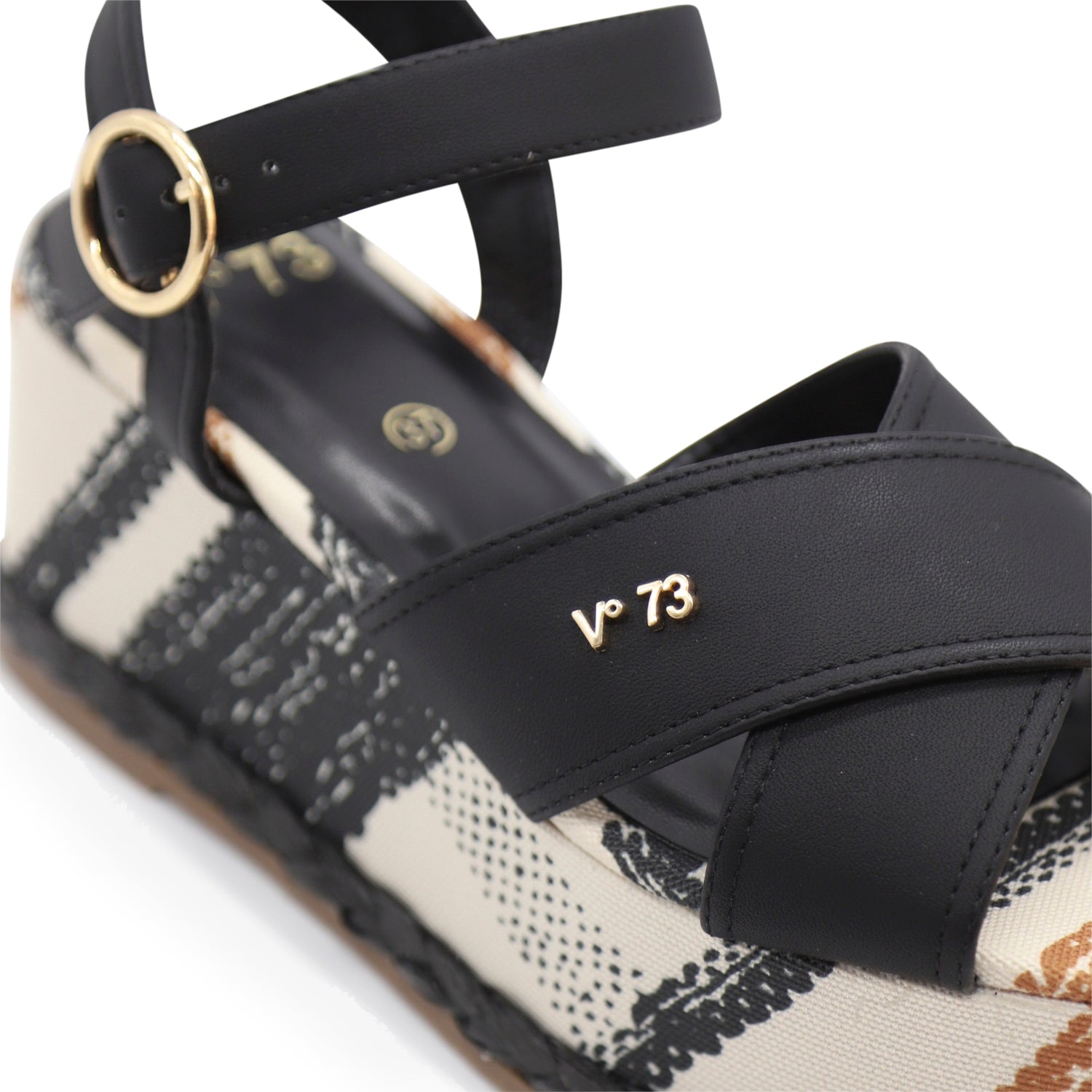 f64995525916e1291ea37f9b68a60166_NERO_73SC60401_7_001