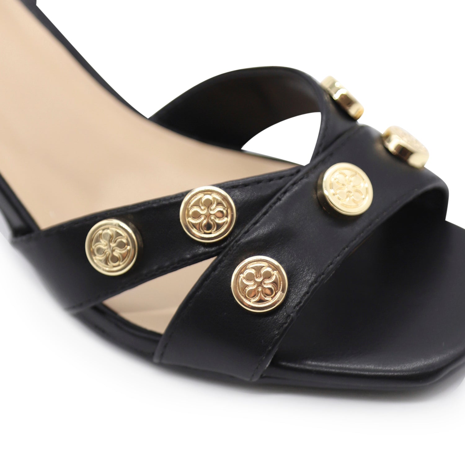 f64995525916e1291ea37f9b68a60166_NERO_73SC6CI01_9_001