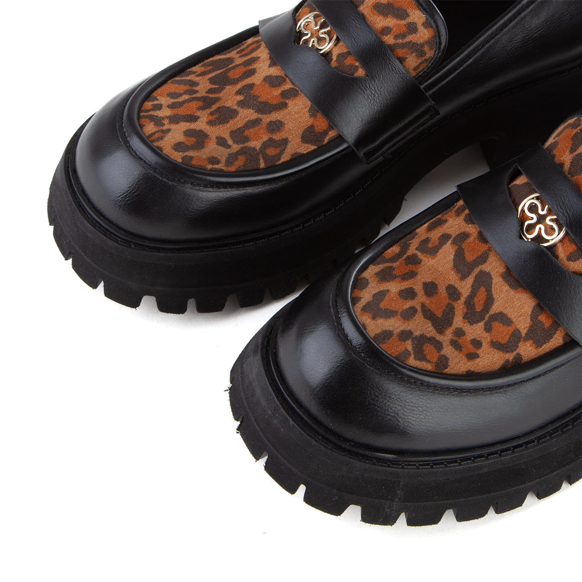 RAJA Moccasins