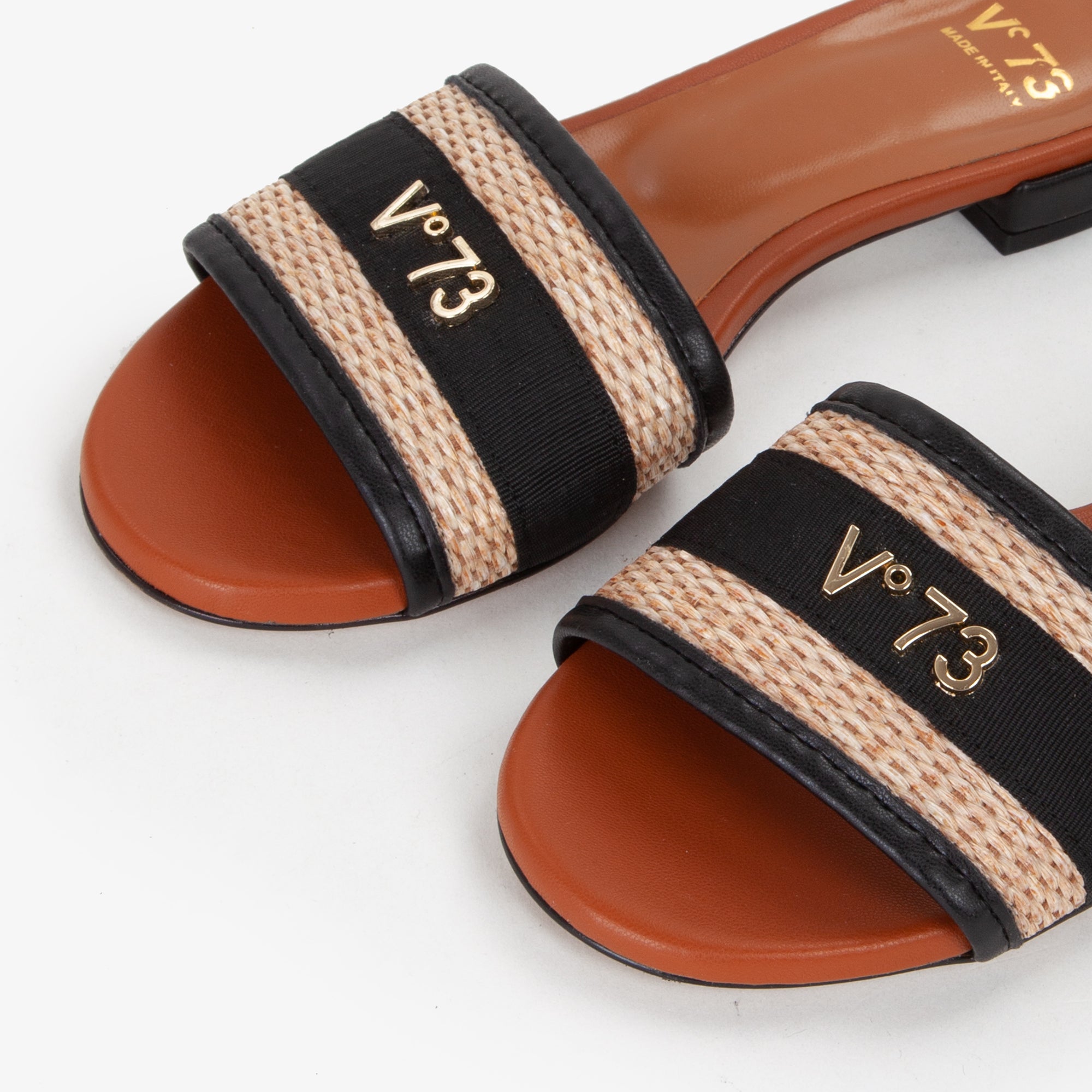 JANETTE Slide