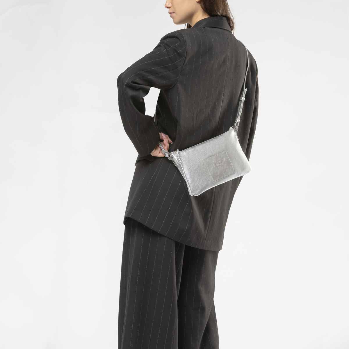 c411a2a9f55eb2e36bd53049c2fe3fef_POP_SILVER_73BP9VT03_4_299