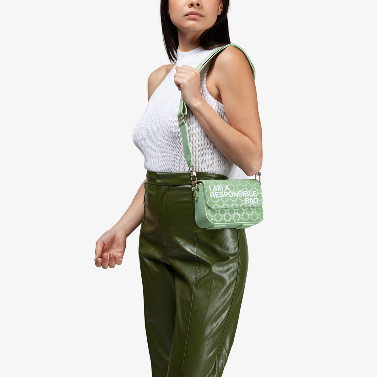c57b8e9ffb37b1384e9299cd12886fdb_VERDE_73BS7Q904_19_G44