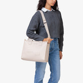 ad0579834f8a91ee757c410bc0bf677d_ROSA_73BS8F302_27_D83