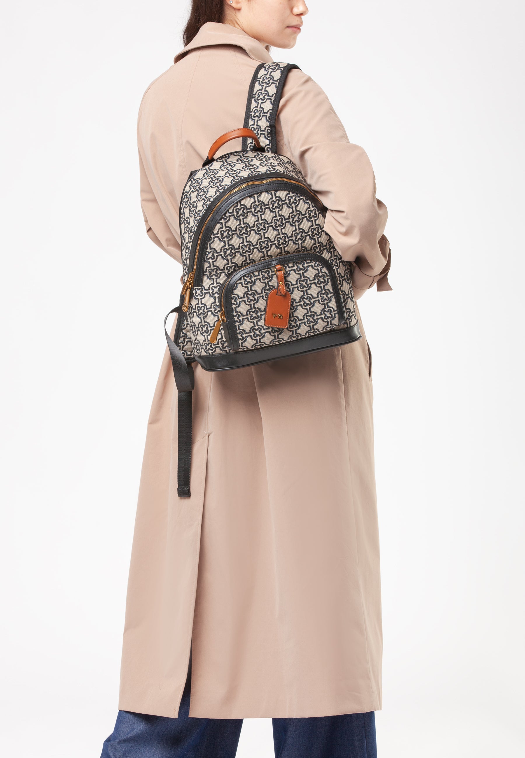 3aefc1fe7200f201caeca74196c44d1a_ROSA_CHIARO_73BS8G210_23_C38