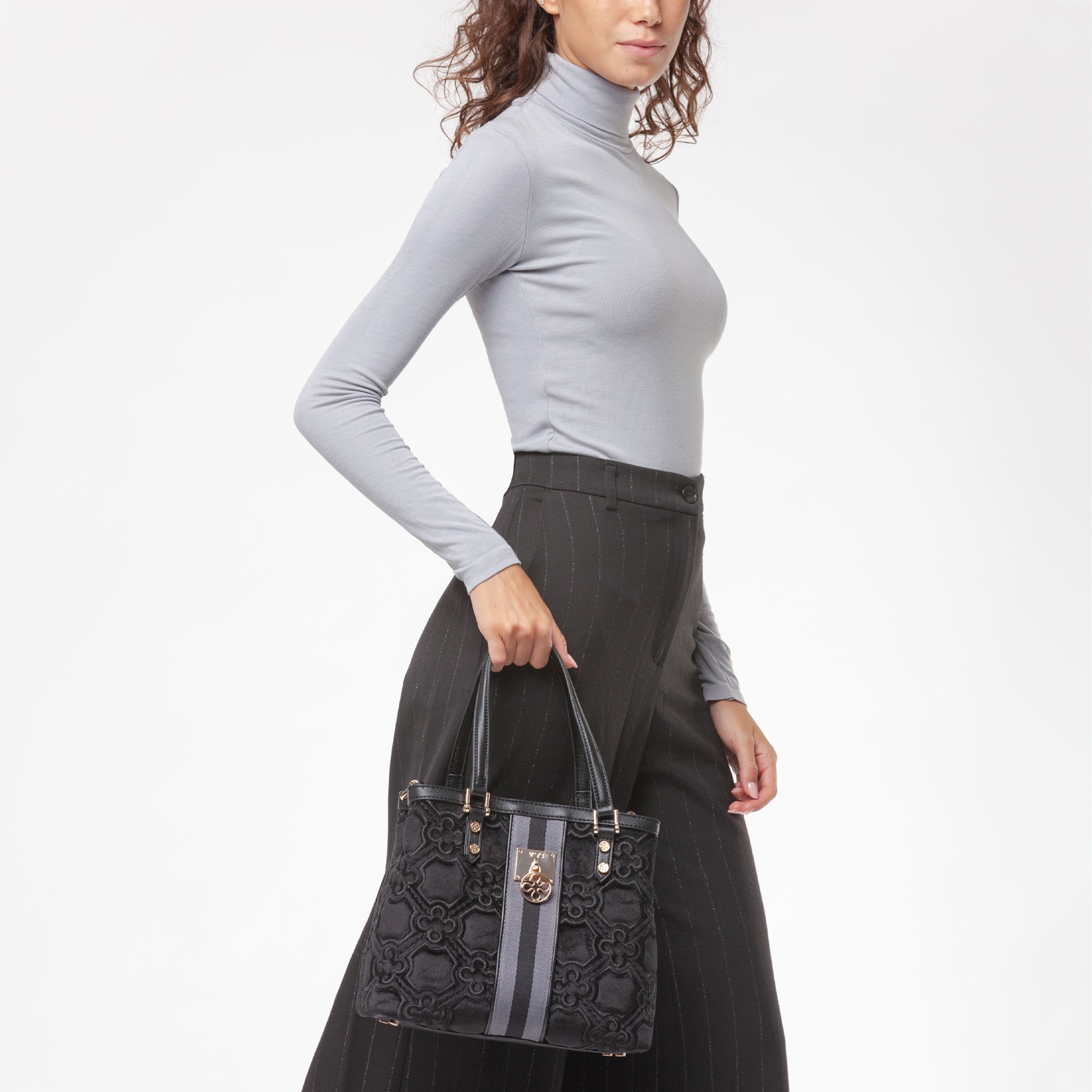 de434981d07bb8eaae1c8092e64b93fe_GRIGIO_73BS9BN06_40_385