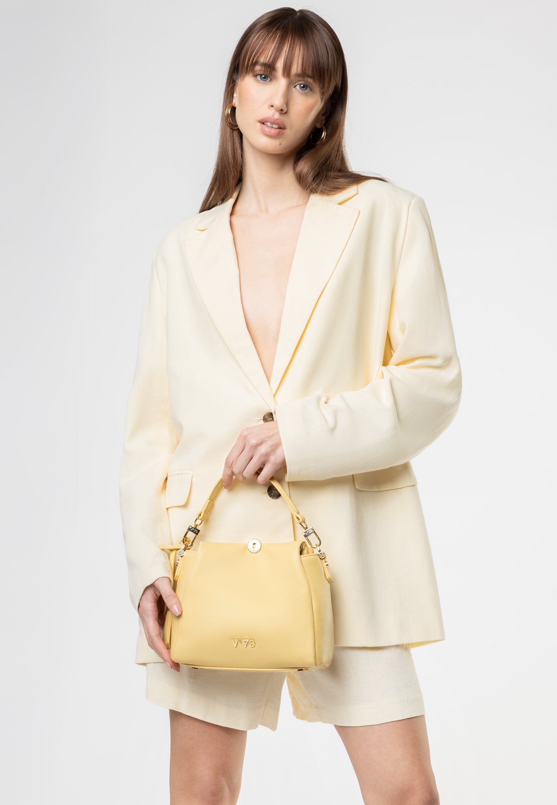 0be94228a5f7d85bfe4ef3130f7c9eb8_GIALLO_73BS9D104_74_U74