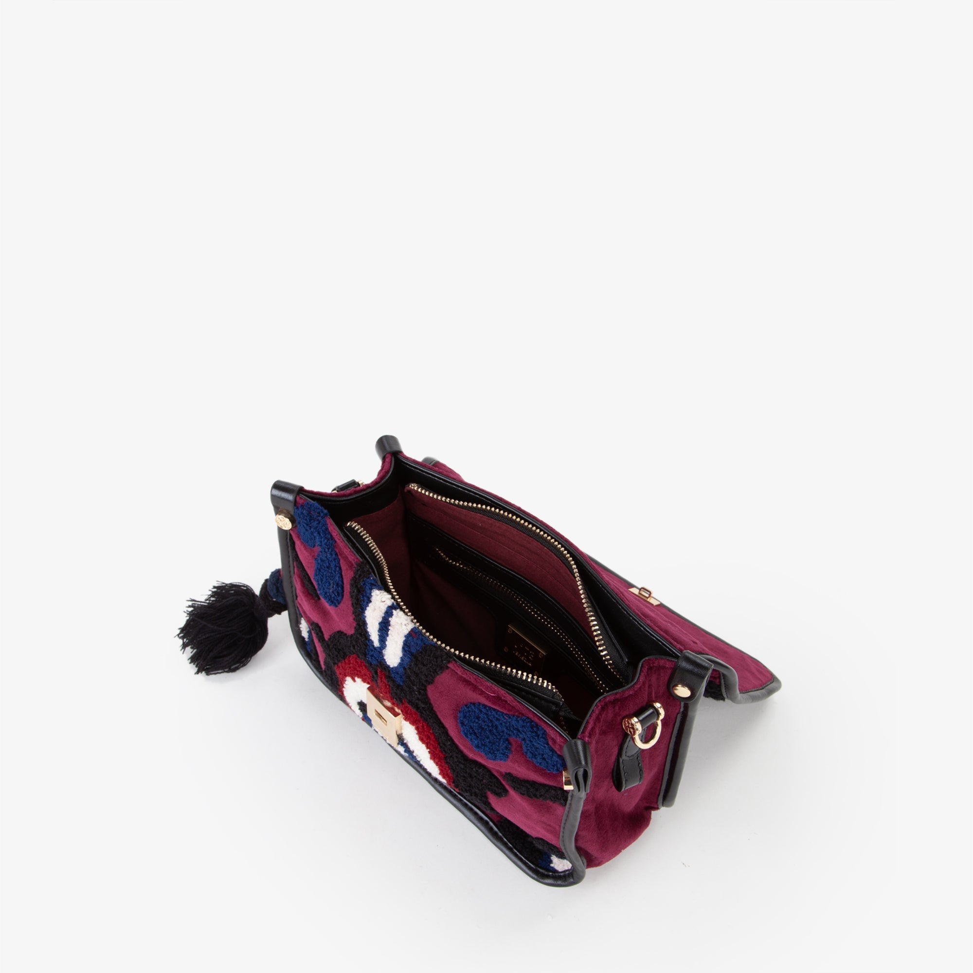 ab5cdebef46bab927308b2a228d5e34b_BORDEAUX_73BS9ES05_22_E34