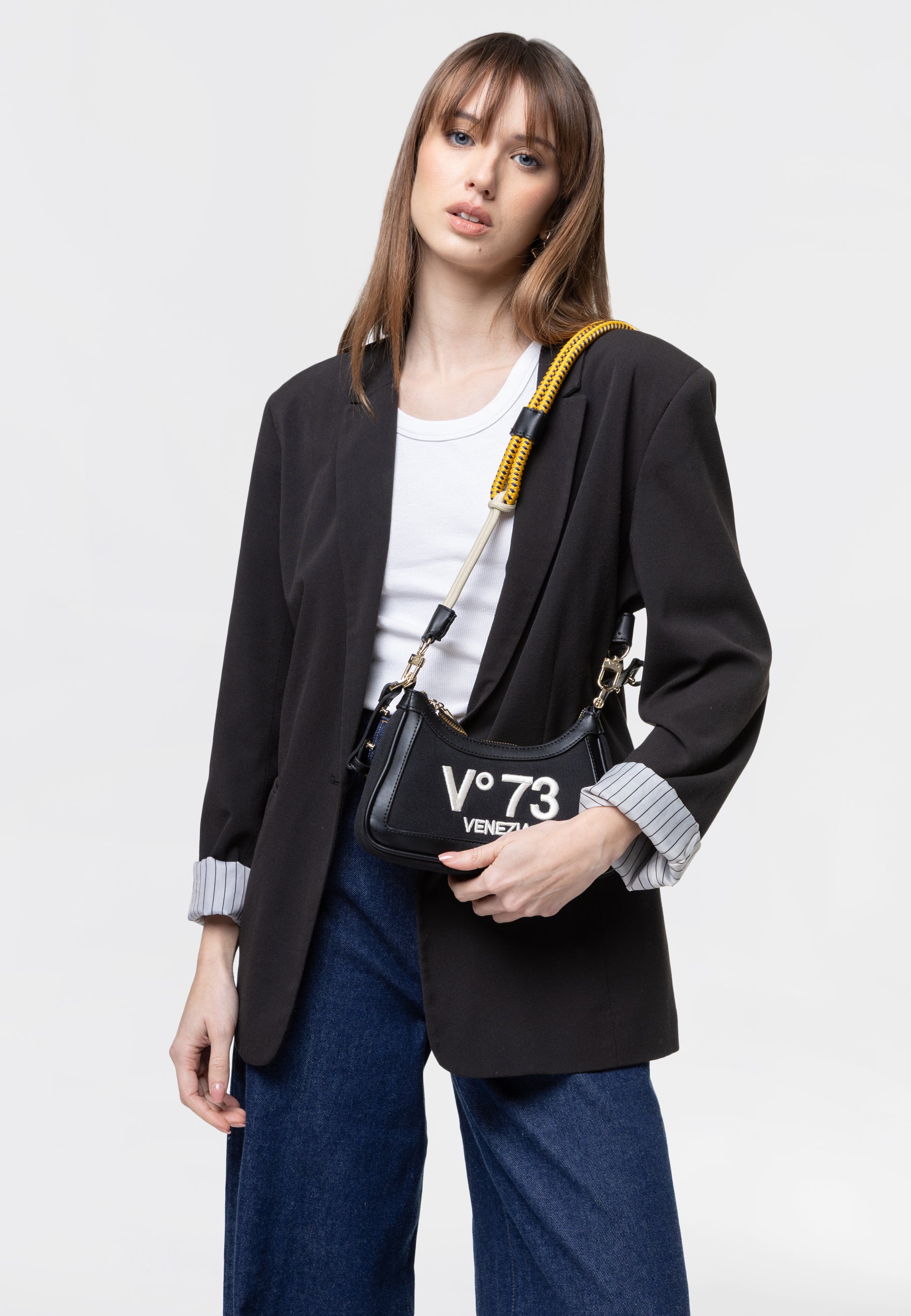 f64995525916e1291ea37f9b68a60166_NERO_73BS9MU02_12_001