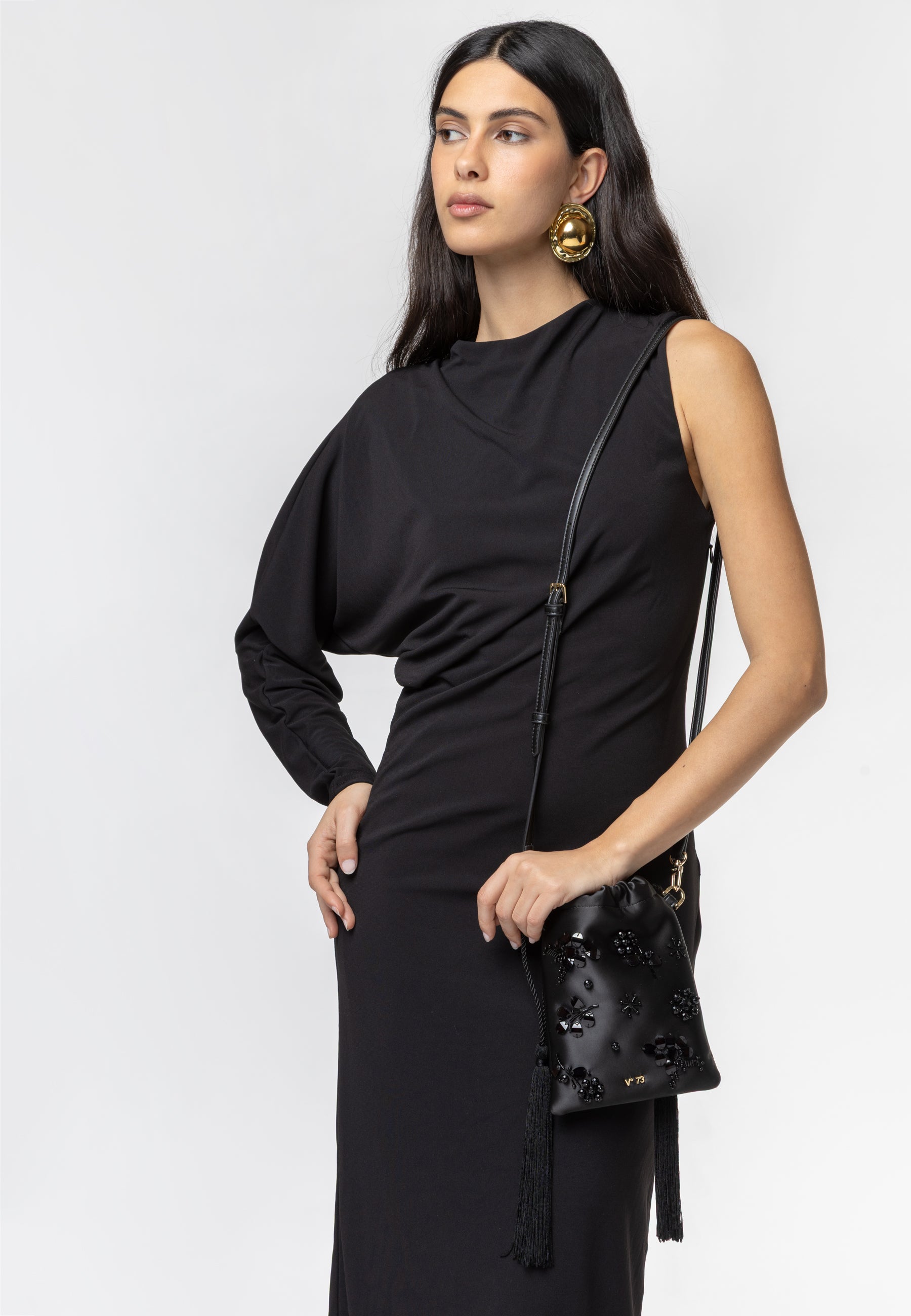 f64995525916e1291ea37f9b68a60166_NERO_73BS9MZ04_4_001