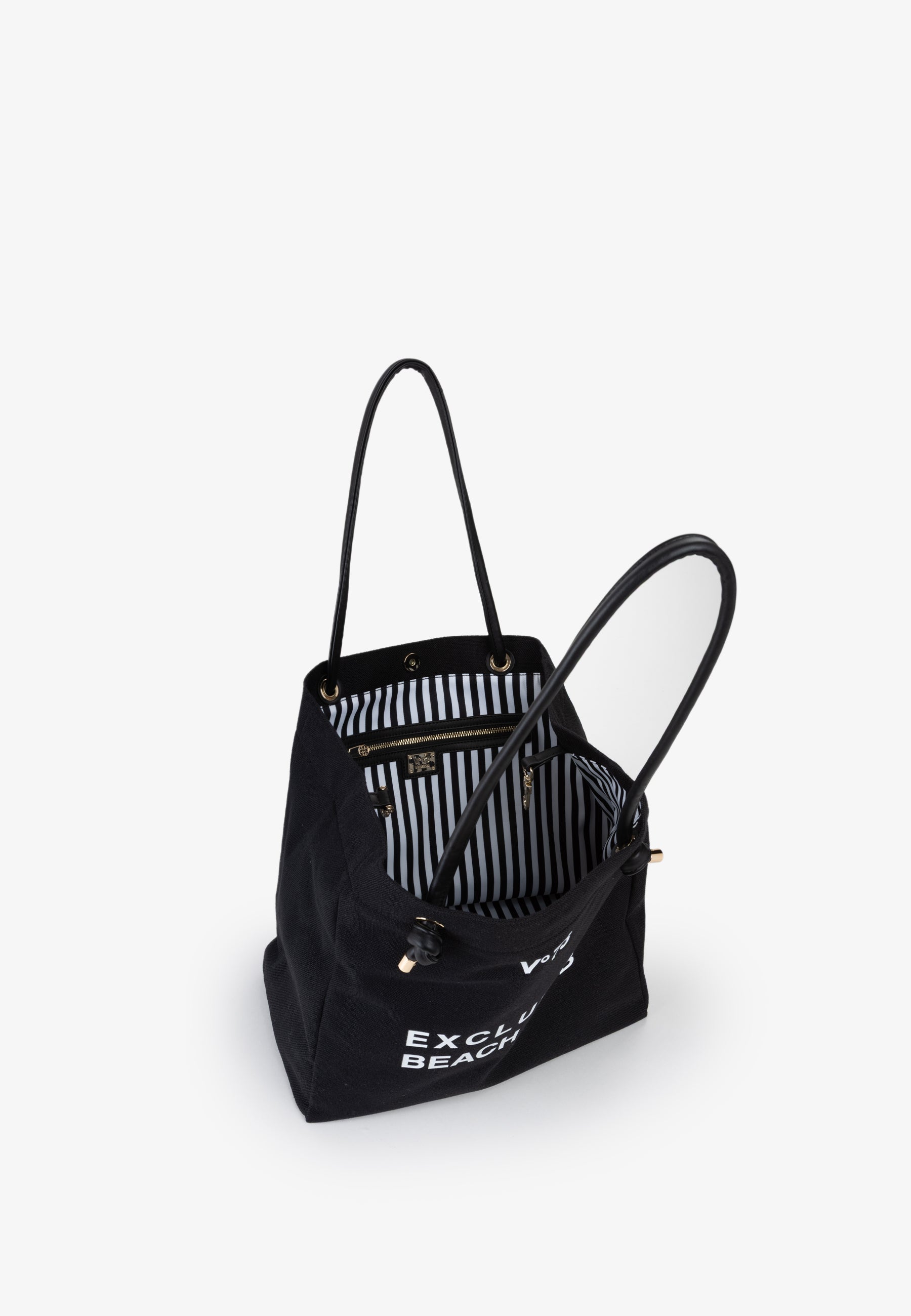 f64995525916e1291ea37f9b68a60166_NERO_73BS9QM01_15_001