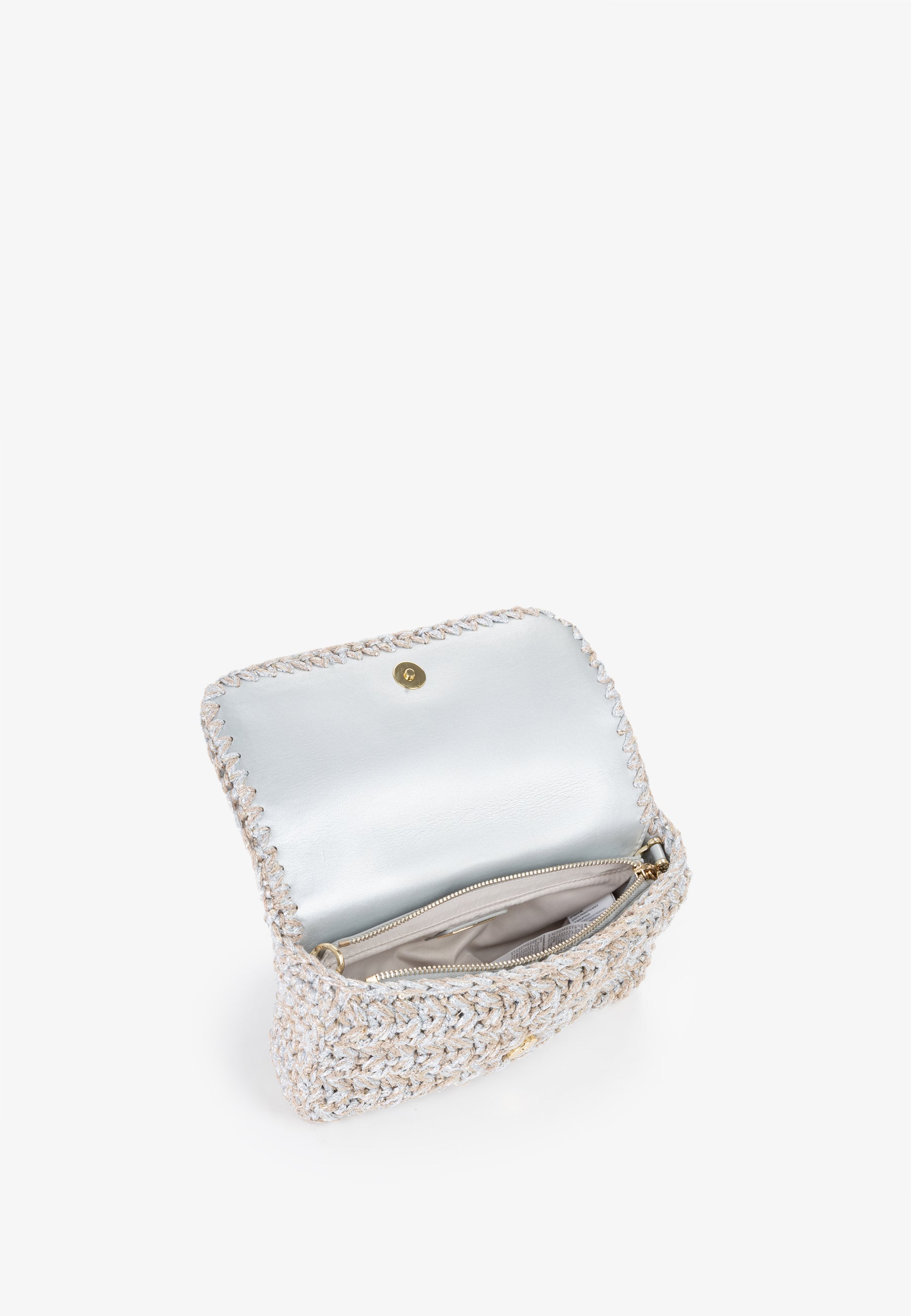 a8bff3e55b6e4622f33043f2069368b6_ARGENTO_73BS9UU01_26_040