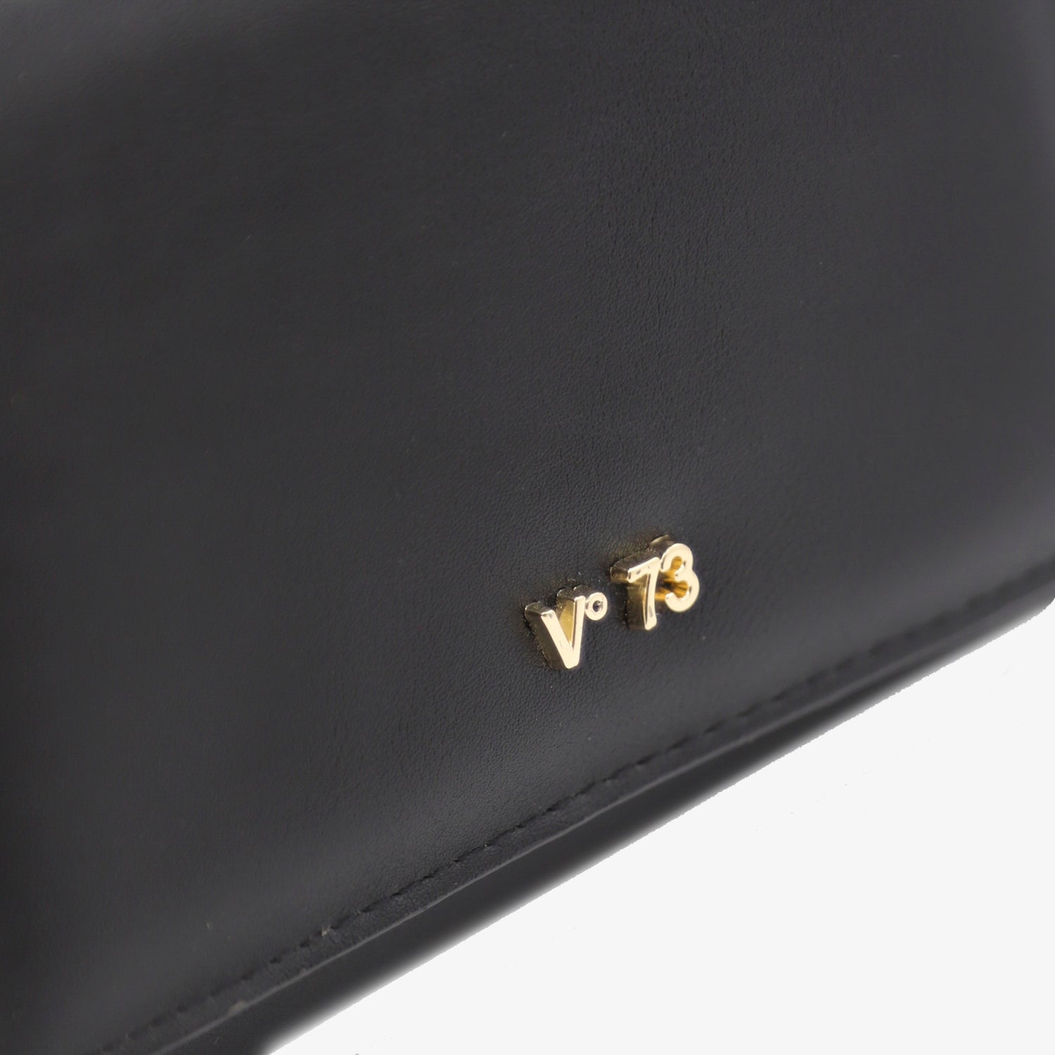 f64995525916e1291ea37f9b68a60166_NERO_73PS5QZ43_4_001