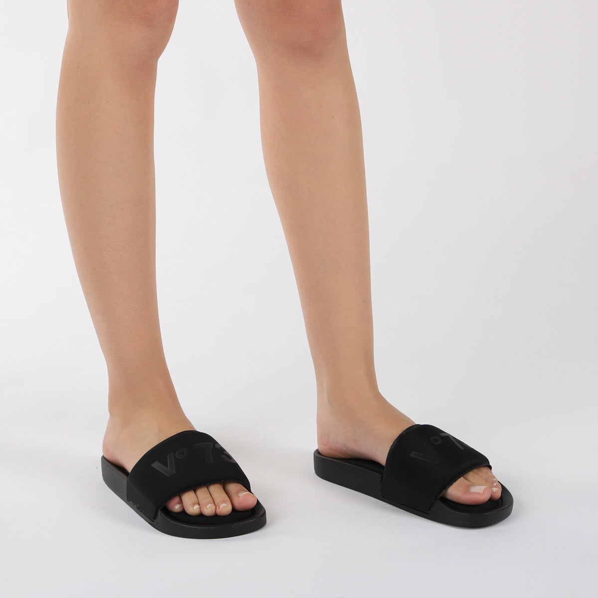 f64995525916e1291ea37f9b68a60166_NERO_73SC6D001TES_8_001