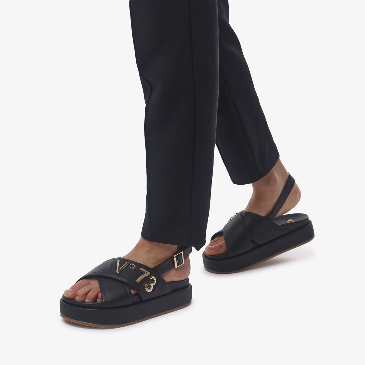 f64995525916e1291ea37f9b68a60166_NERO_73SC6WN01_6_001