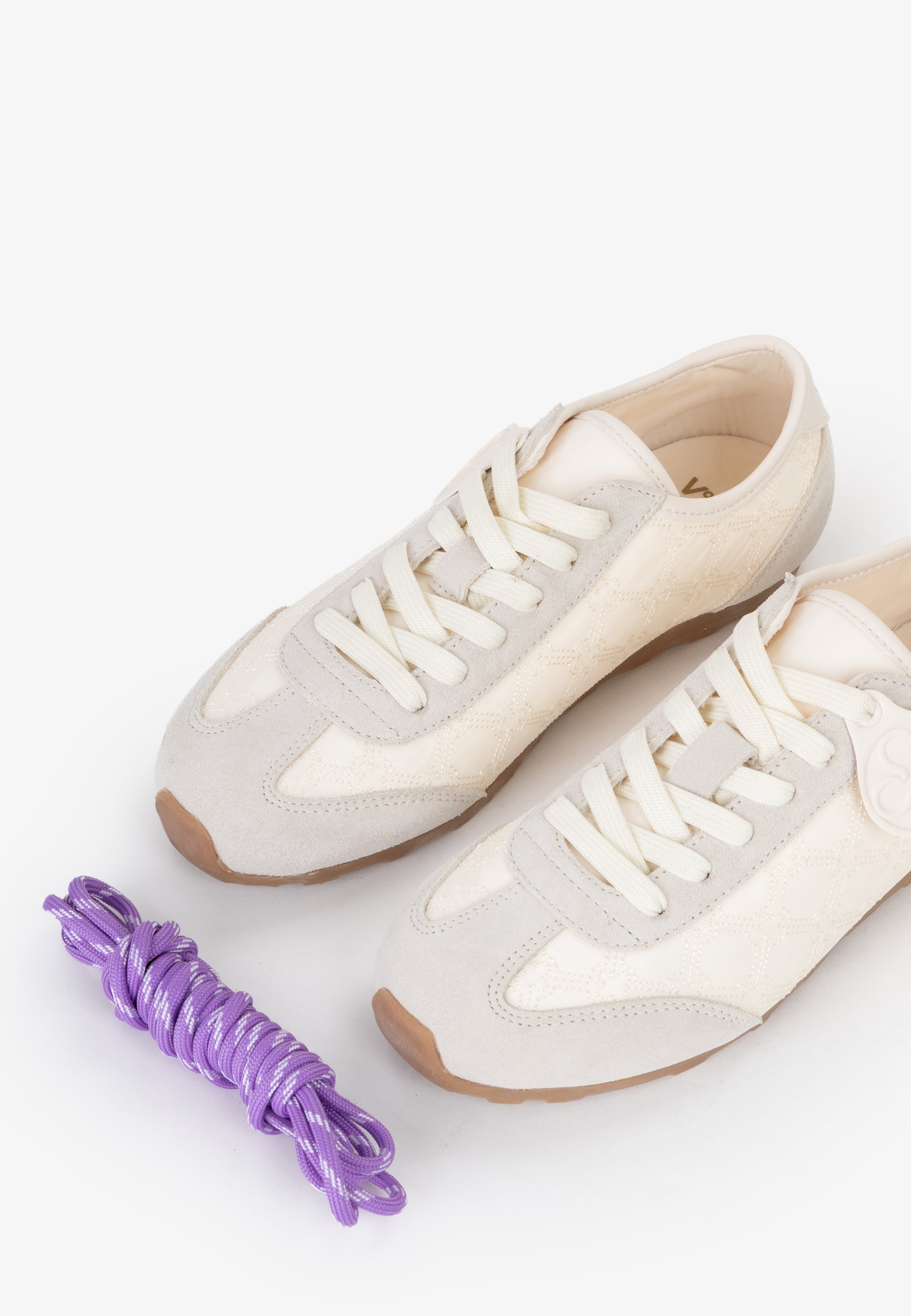 599ad3c10eb73c8347edf45ebf30f59e_OFF_WHITE_73SC9YG02LOG_13_328